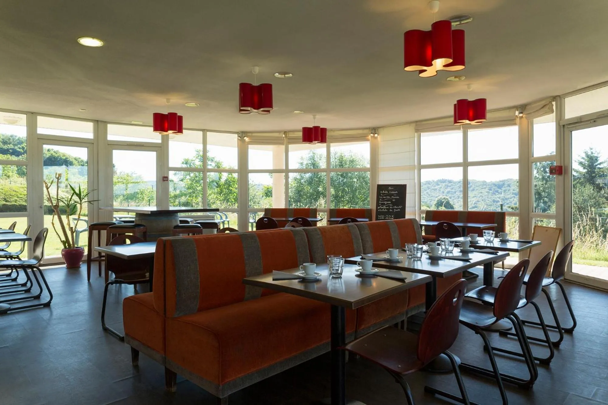 Dining area in The Originals Access, Hôtel Tulle