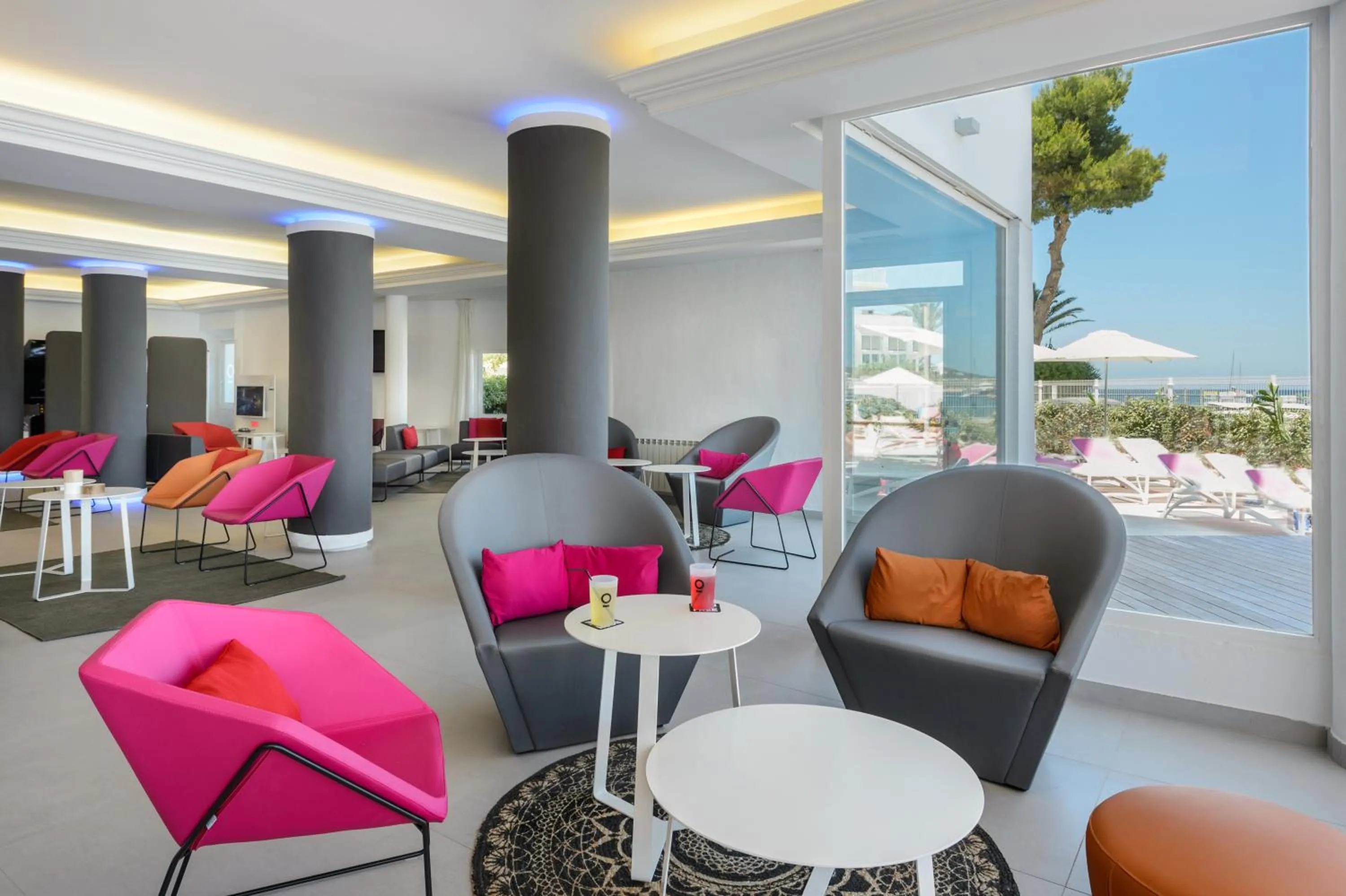 Lounge or bar in Hotel Vibra San Remo