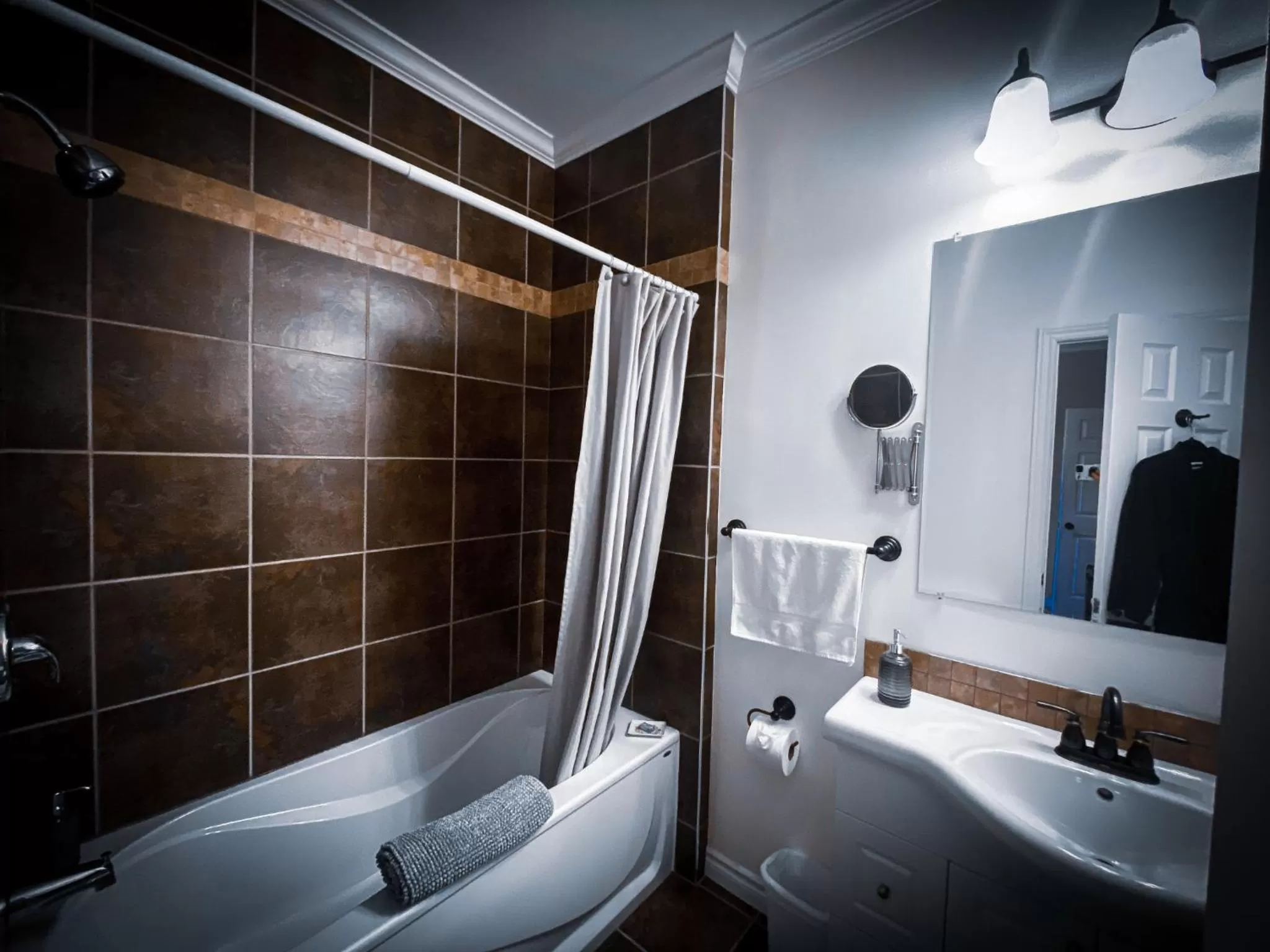 Bathroom in Sea Breeze Bed & Breakfast and RV Park