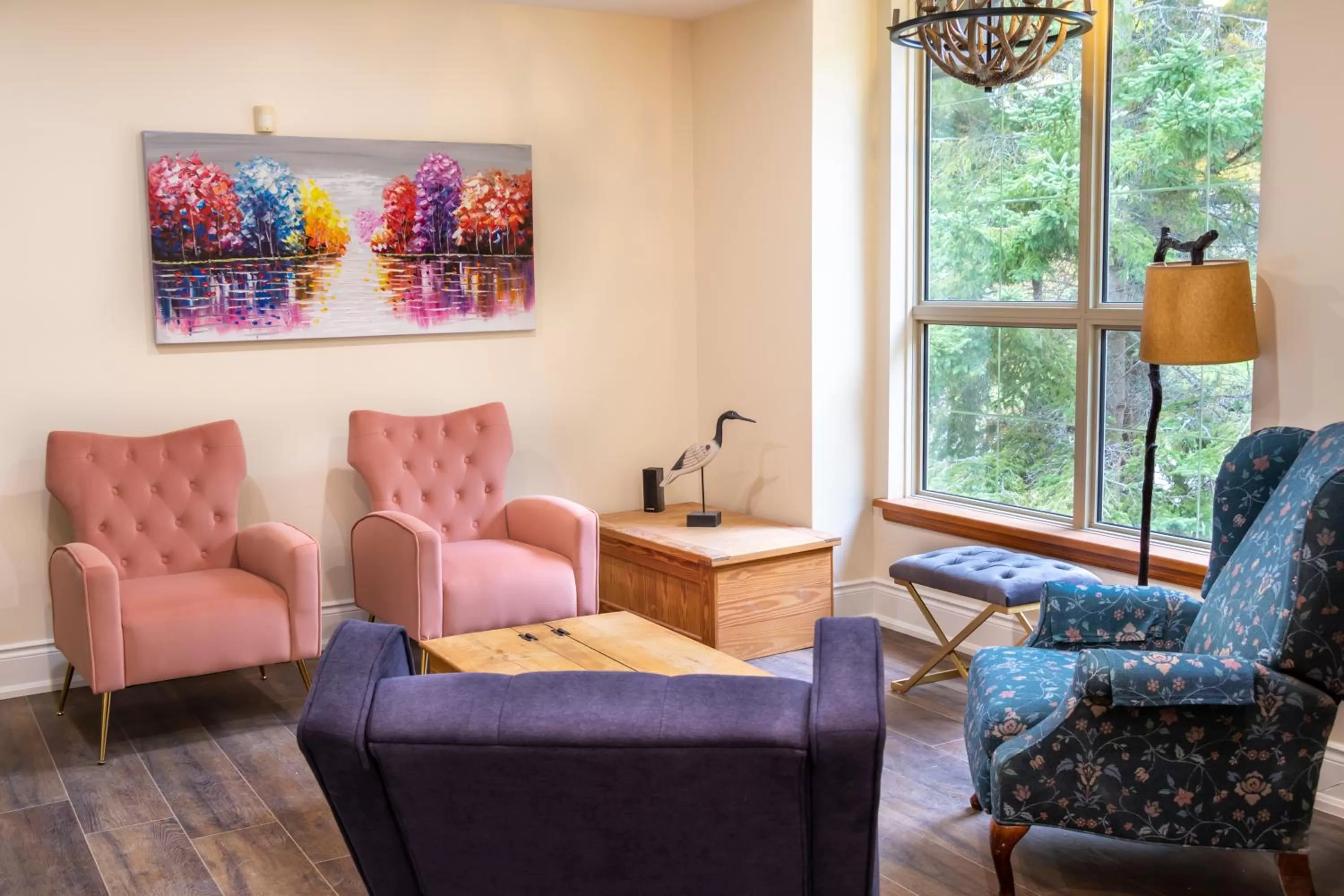 Seating area in Fairy Bay Lakehouse