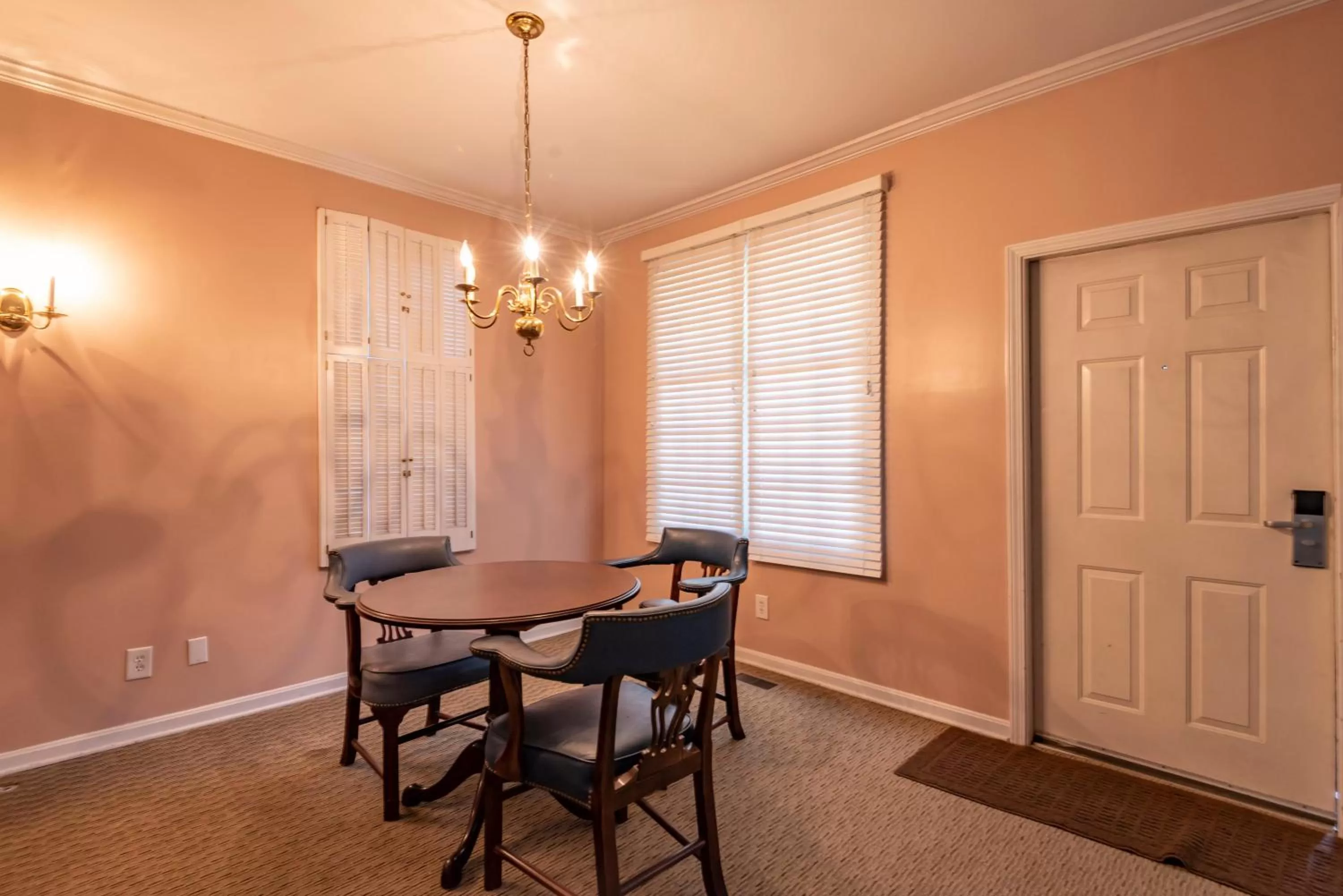 Dining area in Century Suites Hotel