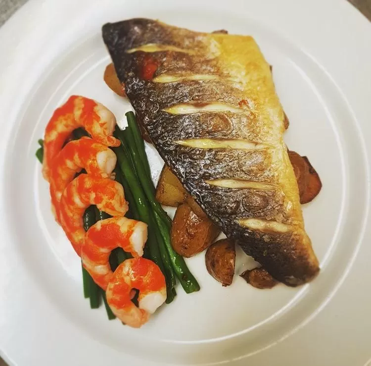 Food in The Horseshoe & Castle