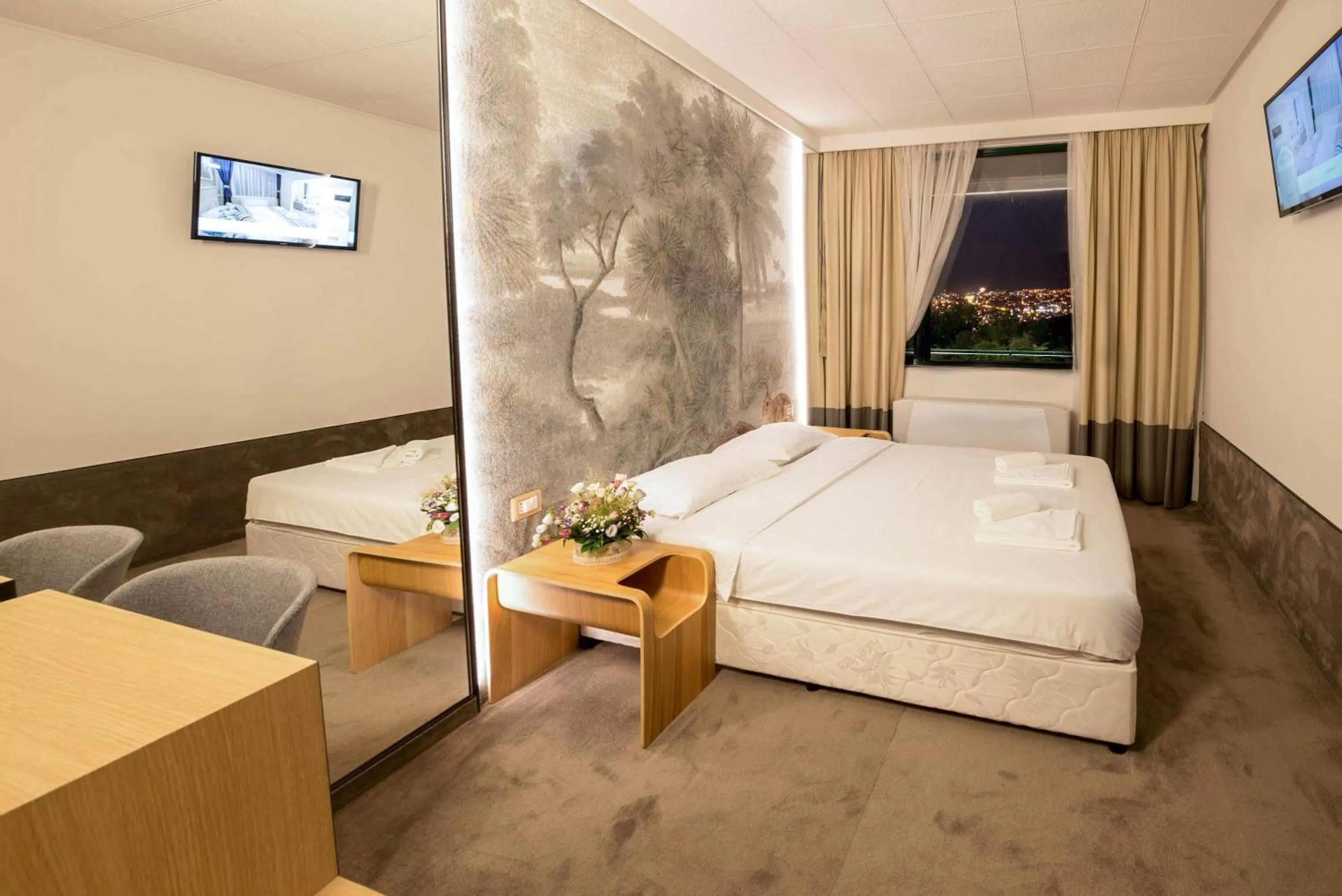 Bed in RAYA Garden - Park Hotel & Winery