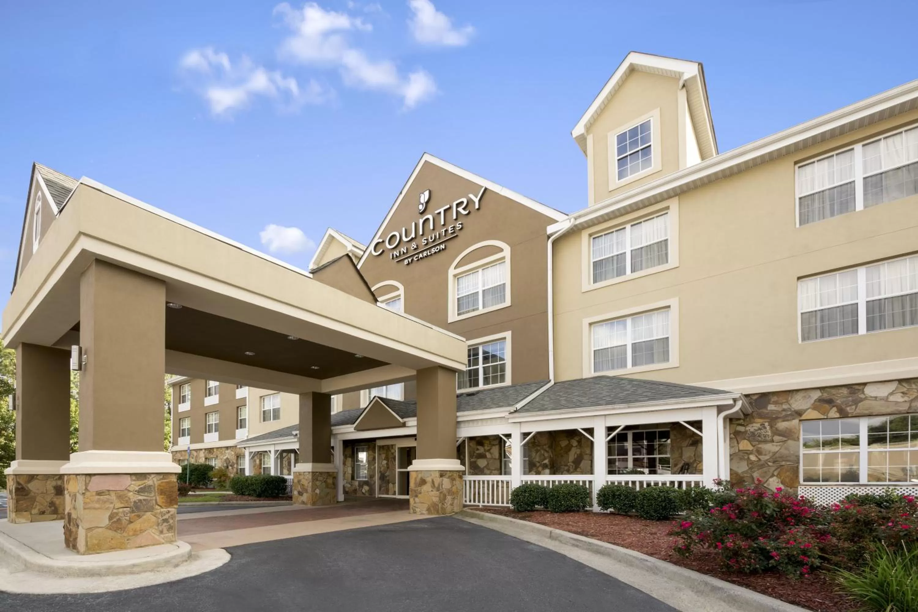 Facade/entrance in Country Inn & Suites by Radisson, Norcross, GA