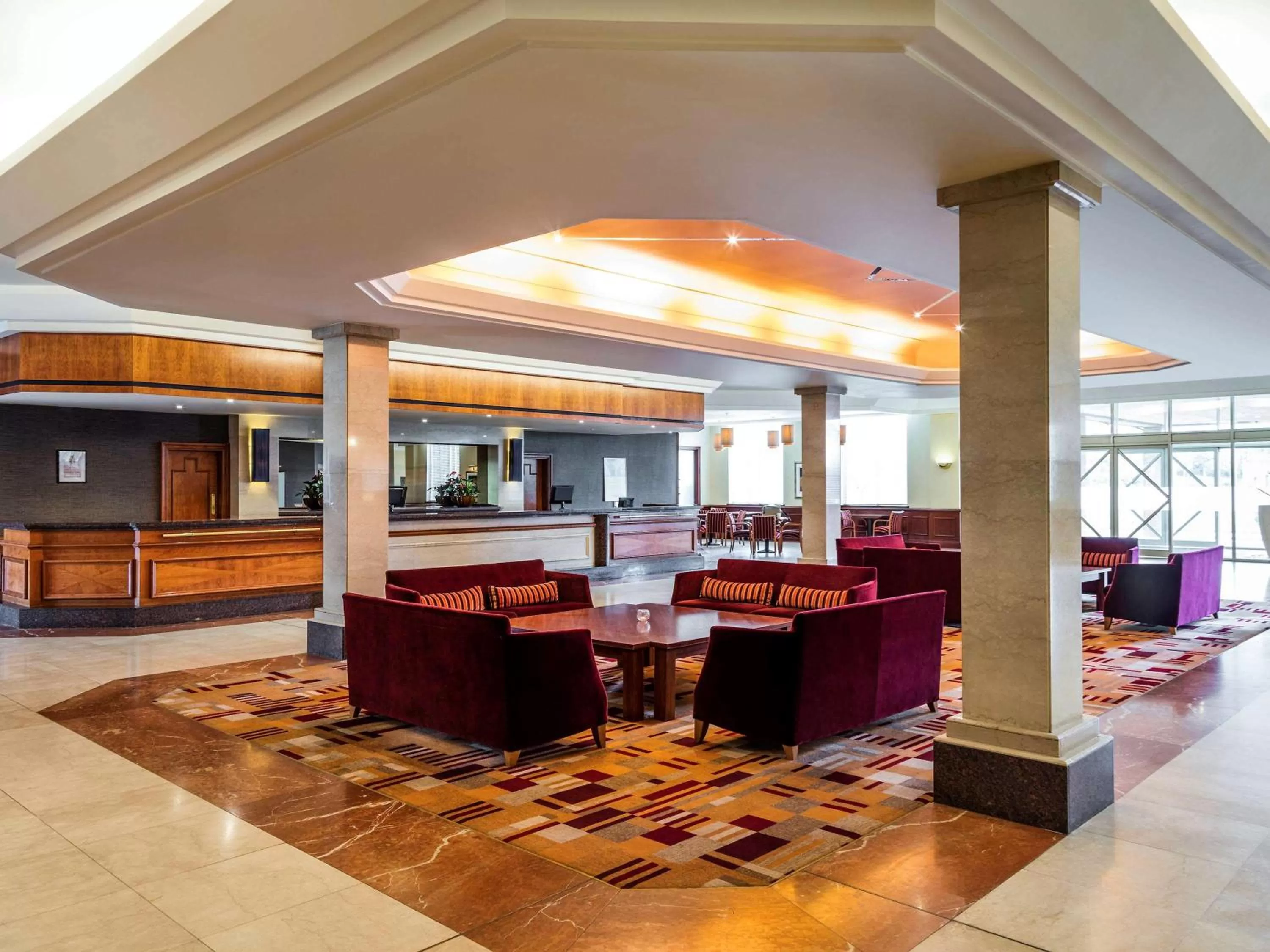 Lobby or reception in Mercure Daventry Court Hotel