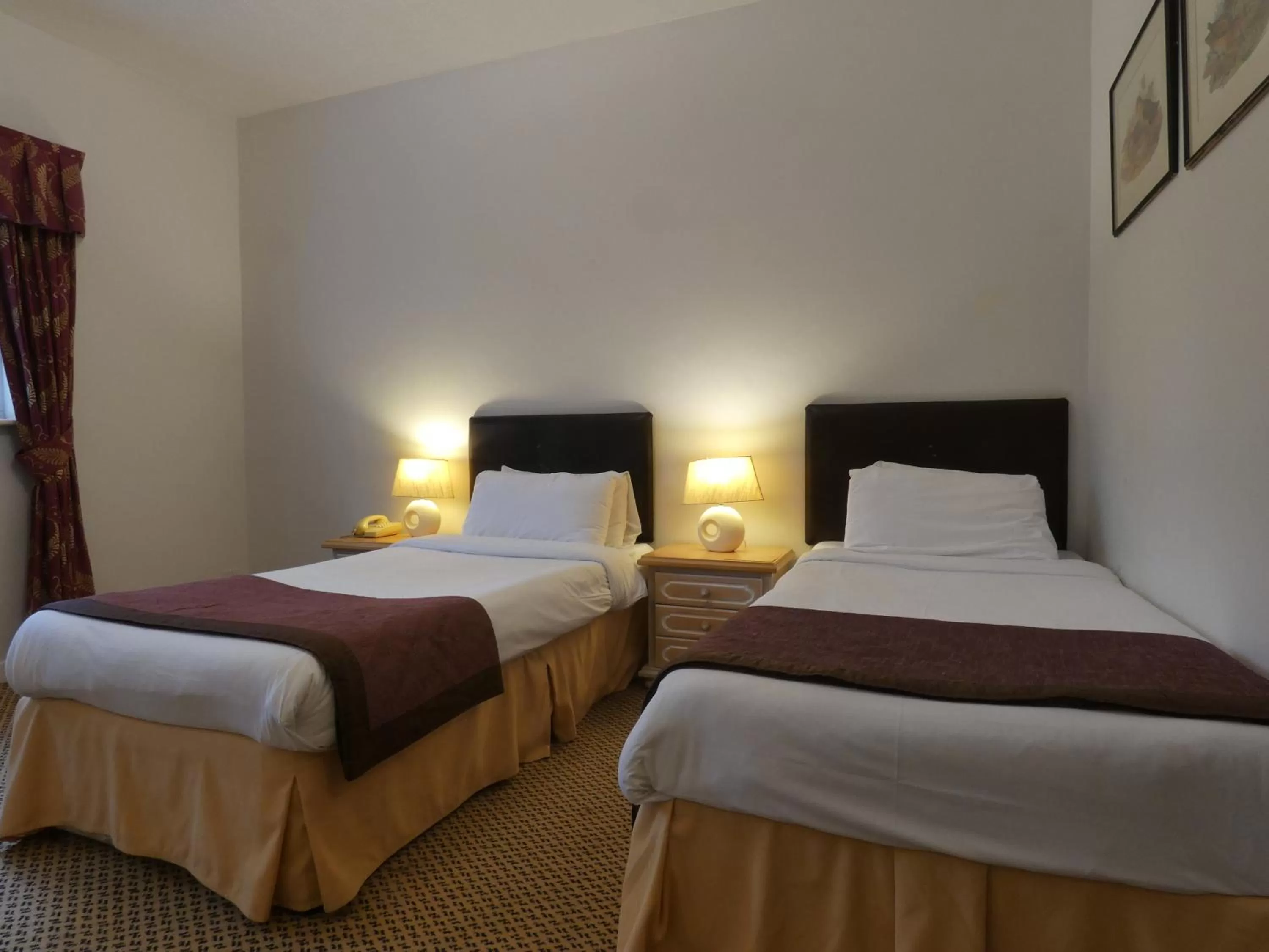 Bed in Marston Farm Hotel