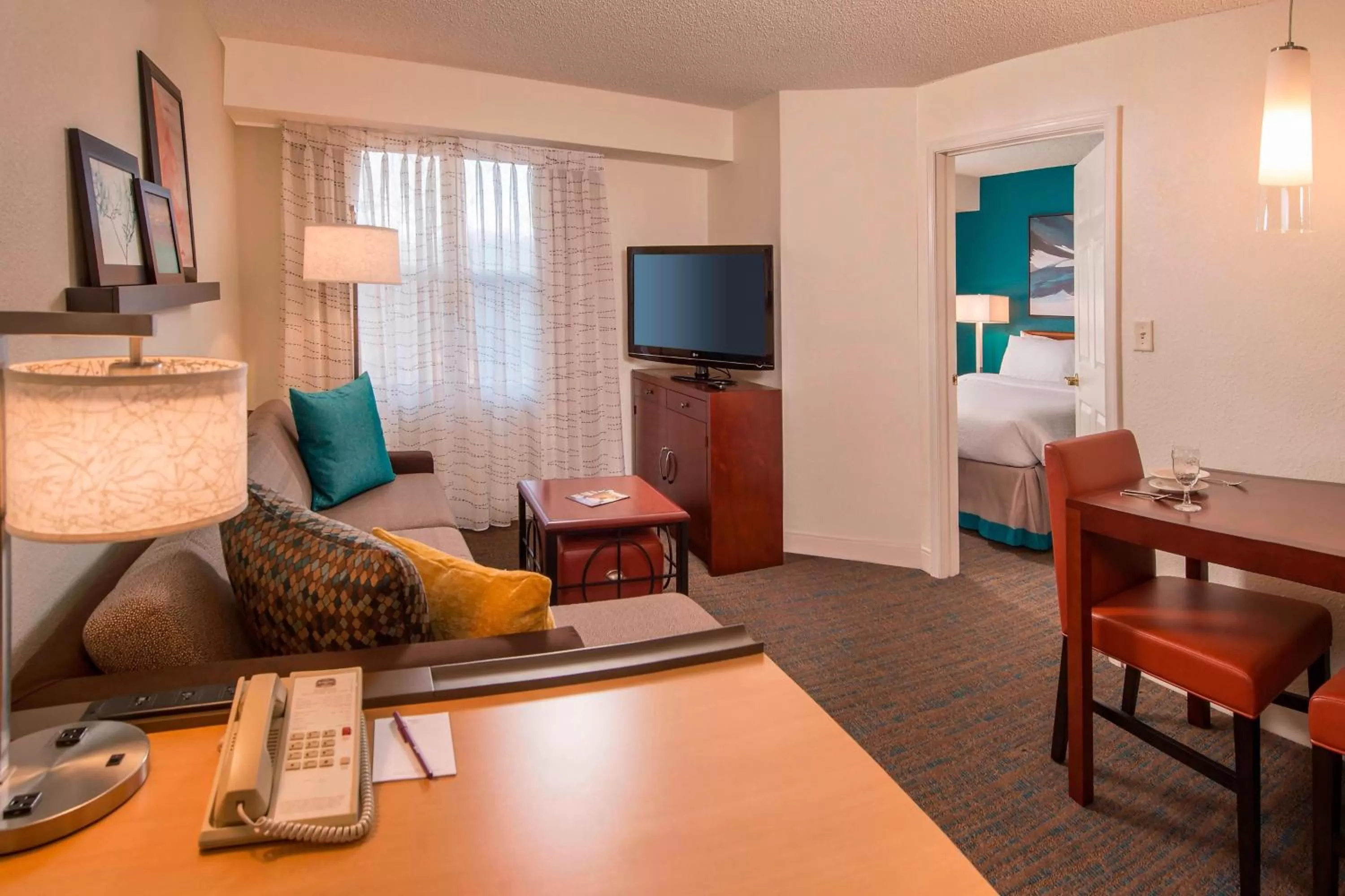 Living room in Residence Inn Fairfax Merrifield
