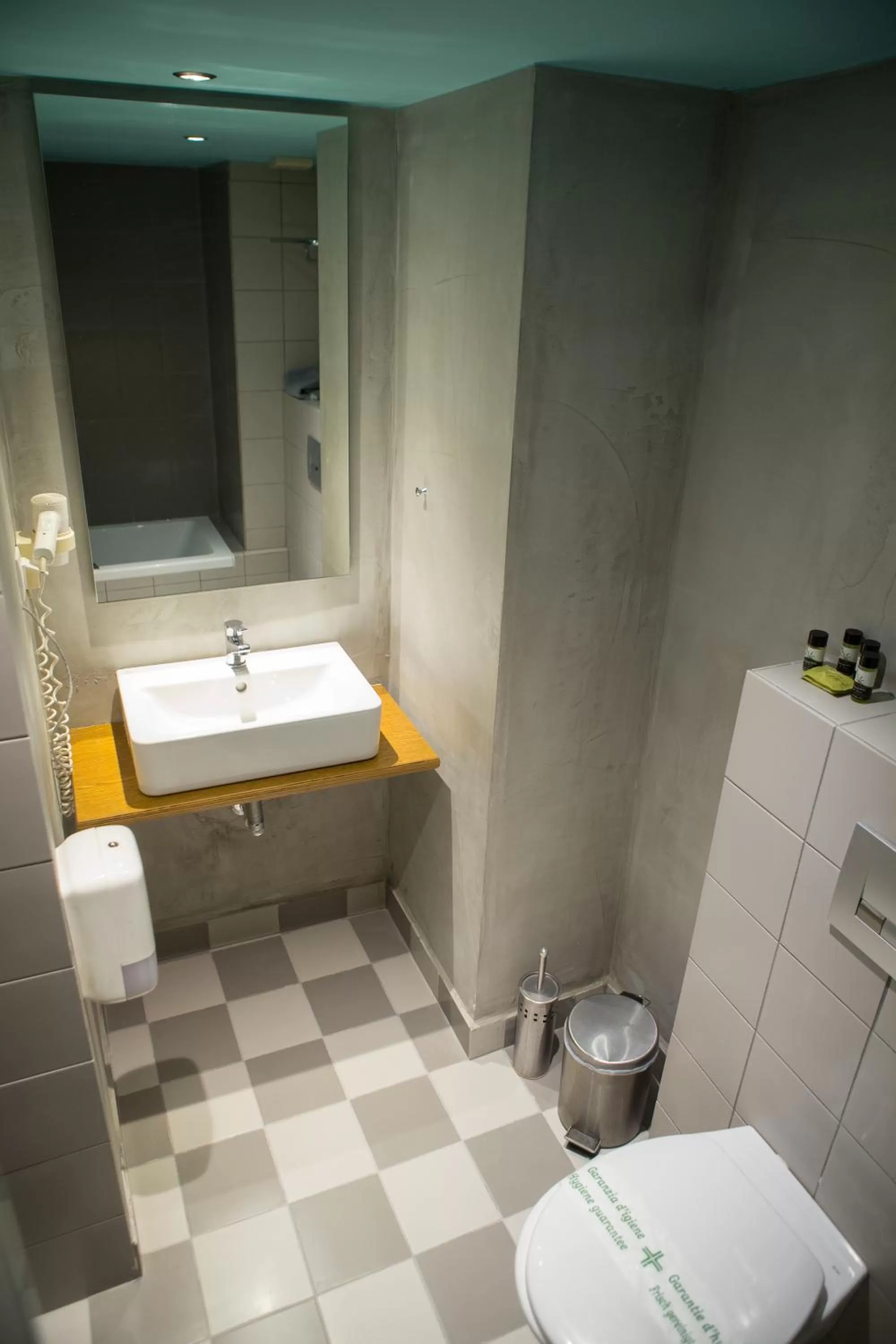 Bathroom in Metropolitan