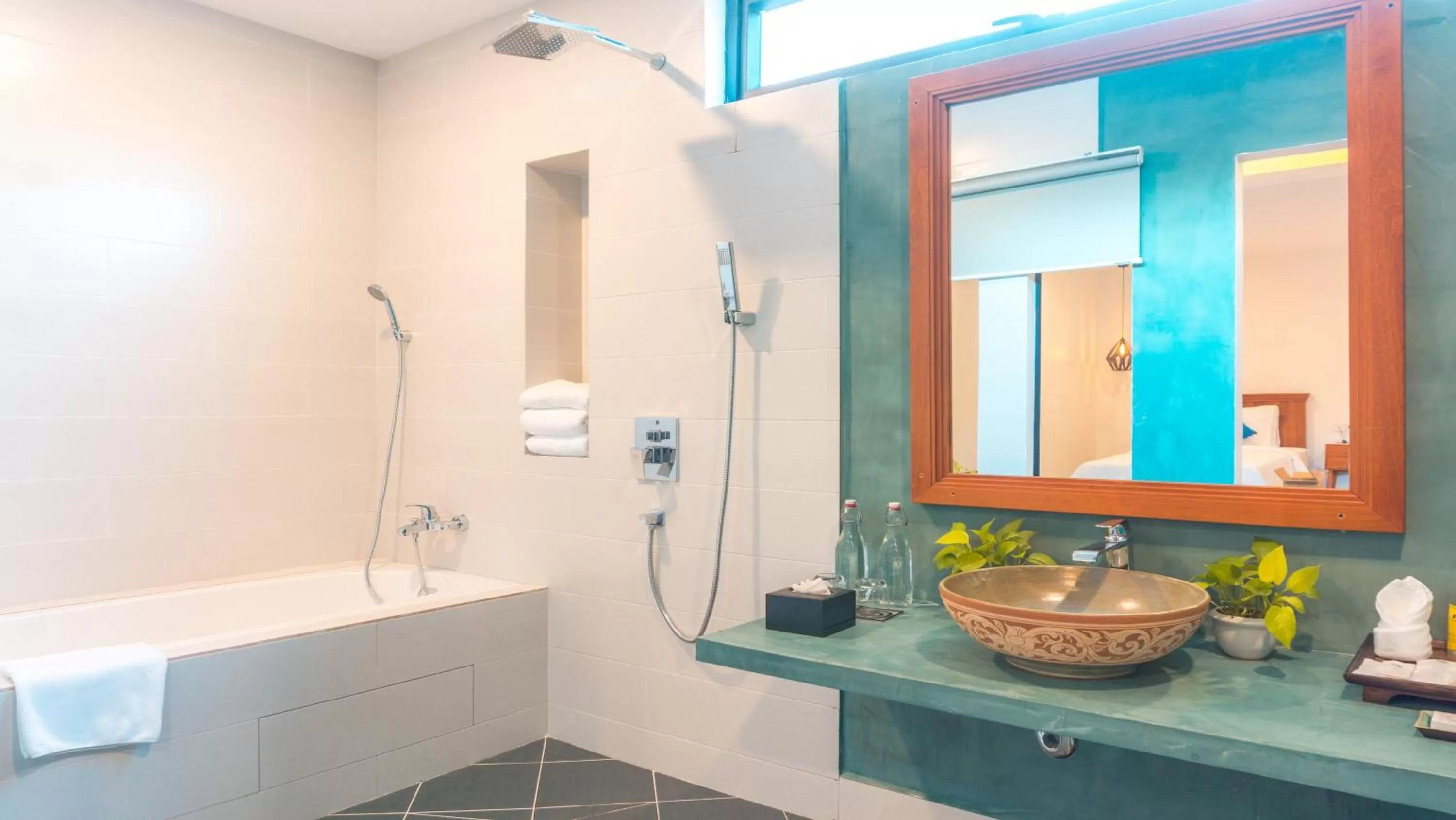 Bath in Angkor Aurora