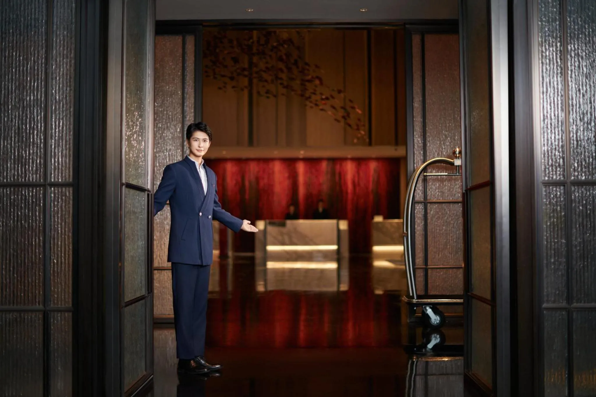 Property building in HUALUXE Yangjiang City Center