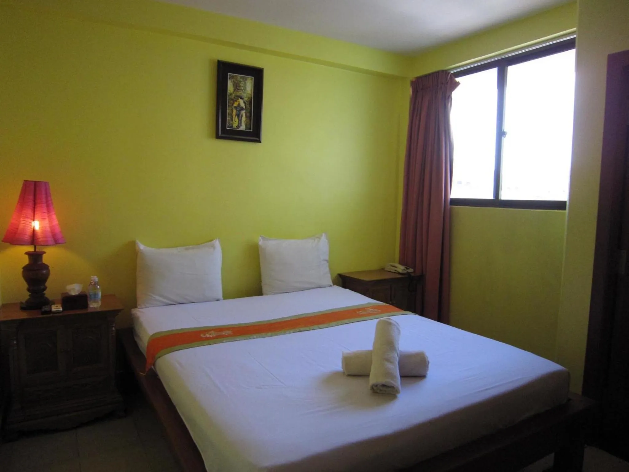 Bedroom in Star Wood Inn