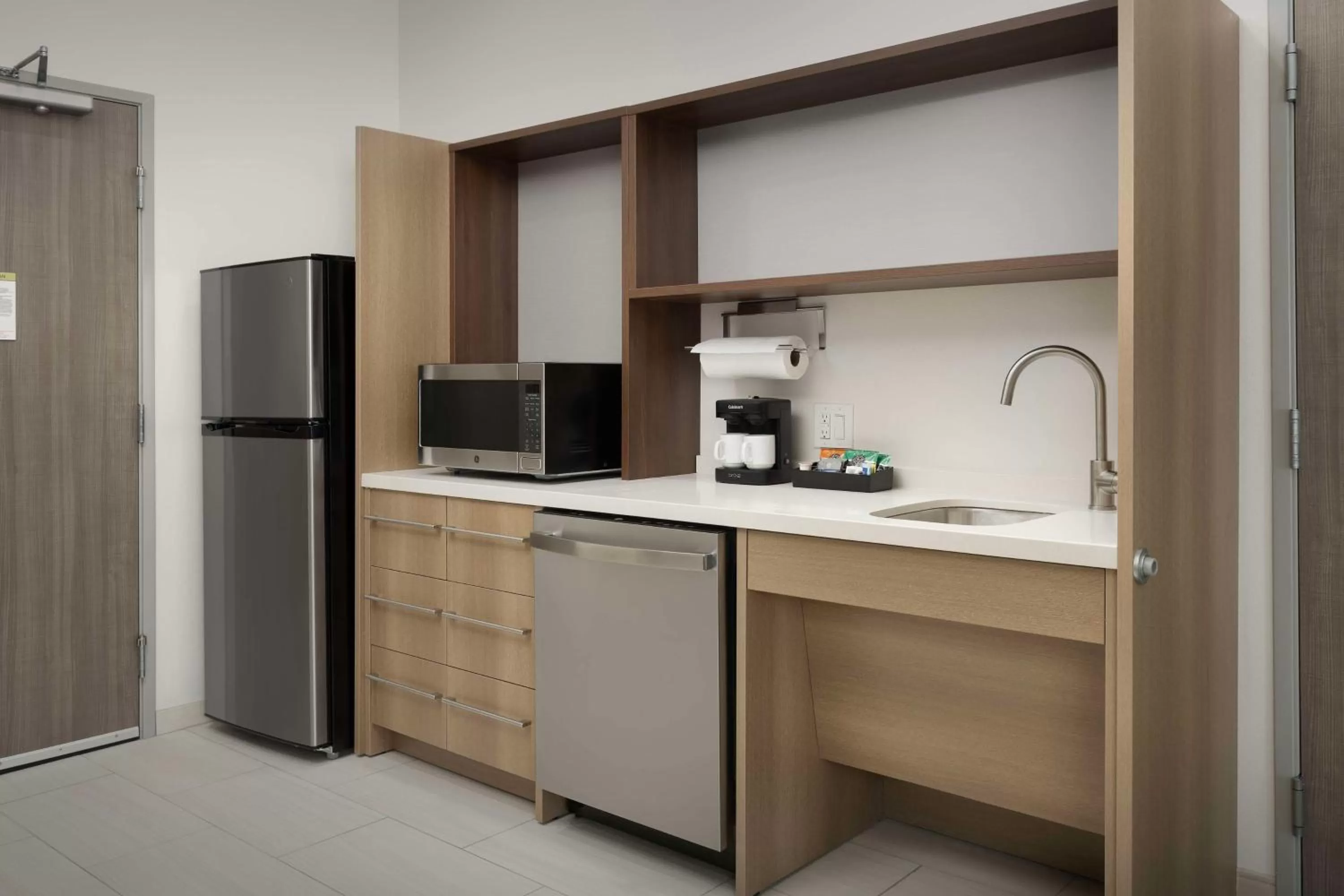 Kitchen or kitchenette in Home2 Suites By Hilton Flower Mound Dallas