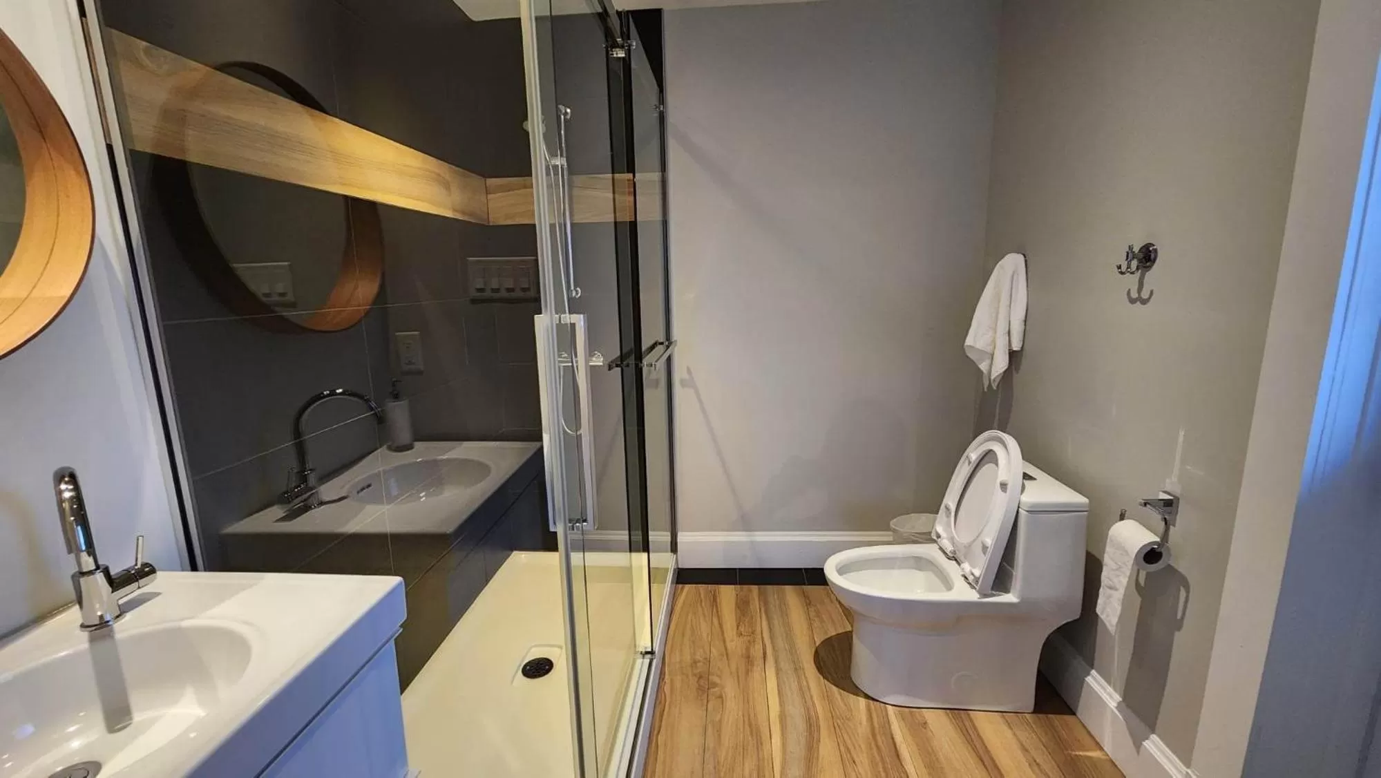 Bathroom in Les Suites KAISHI