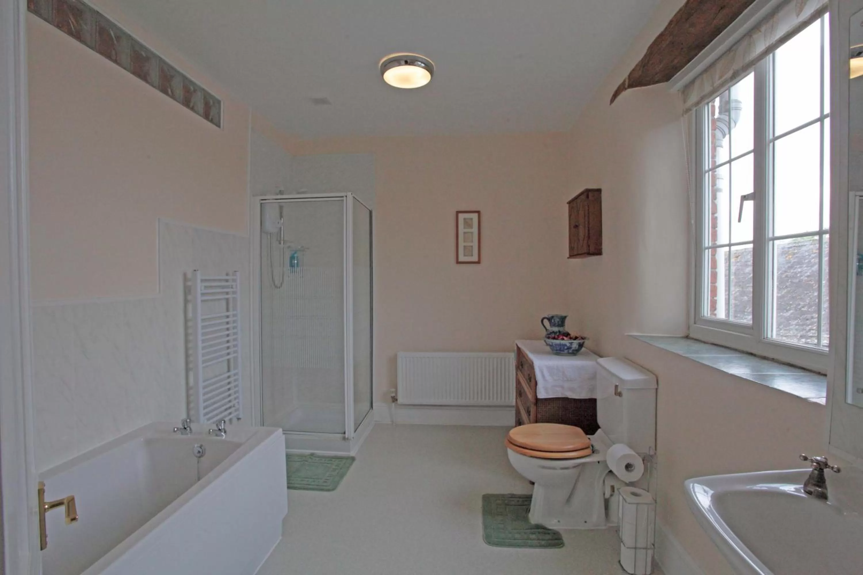 Bathroom in Lovaton Farmhouse