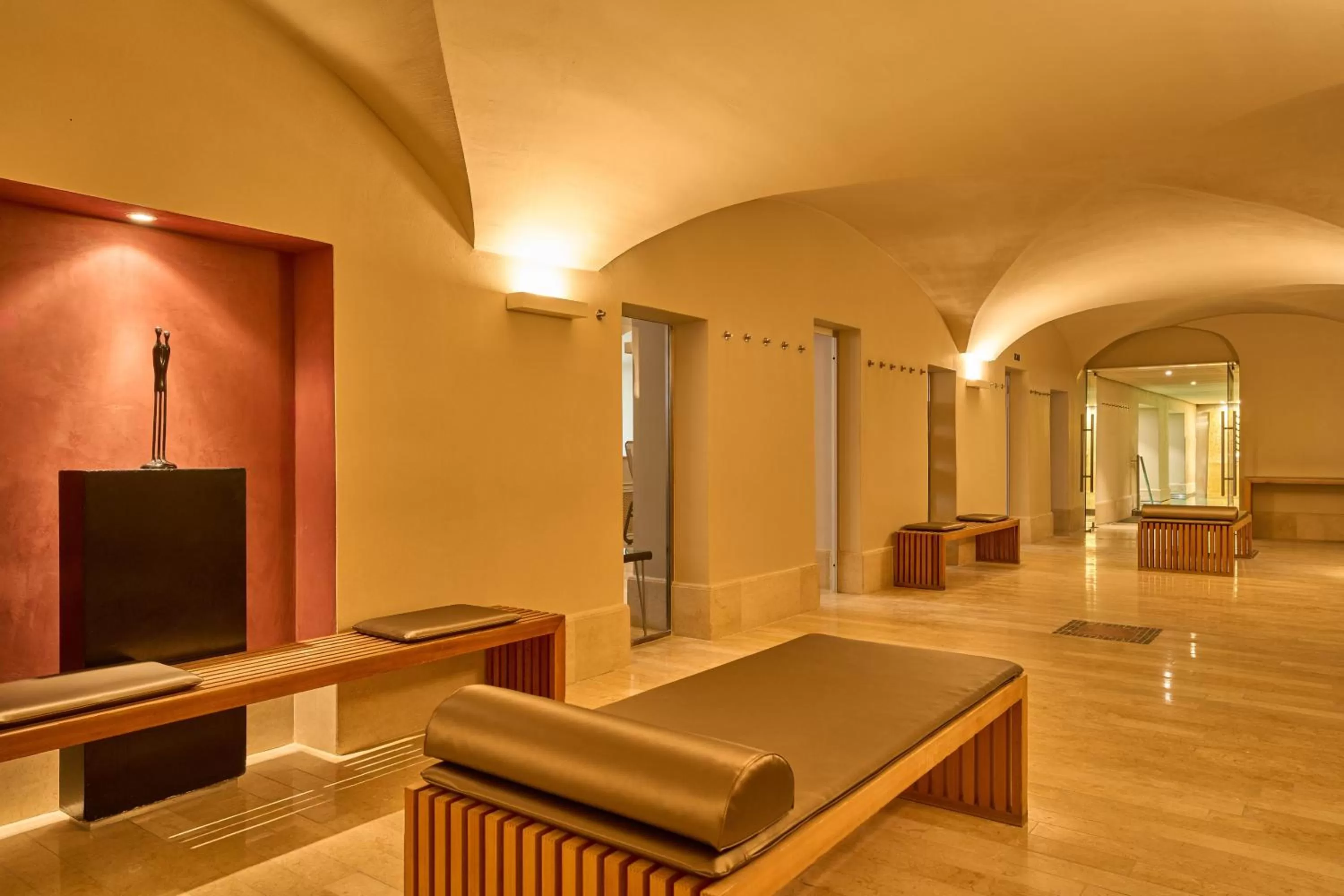 Swimming pool in Limmathof Baden - Historisches Haus & Spa