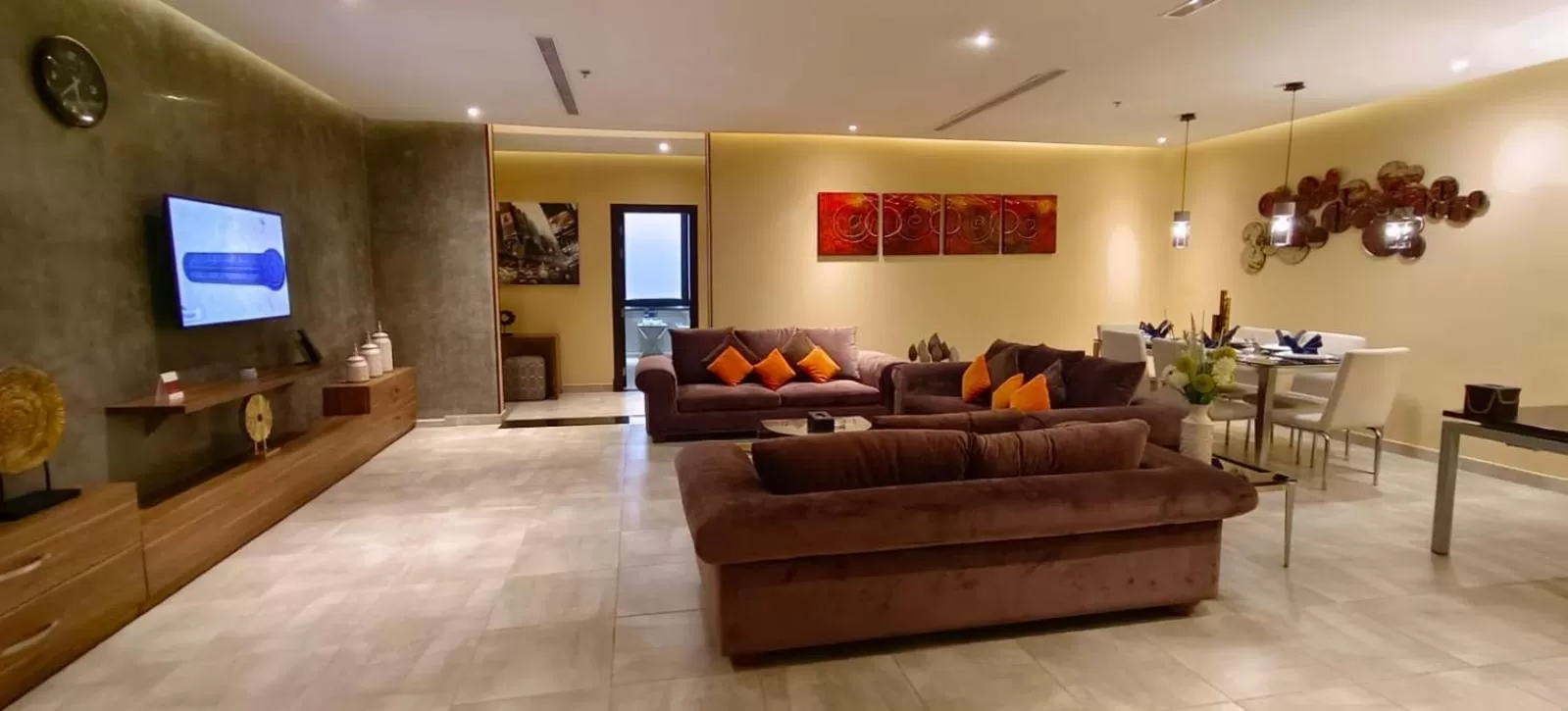 TV and multimedia, Seating Area in Q Suites Jeddah by EWA - Managed by HMH