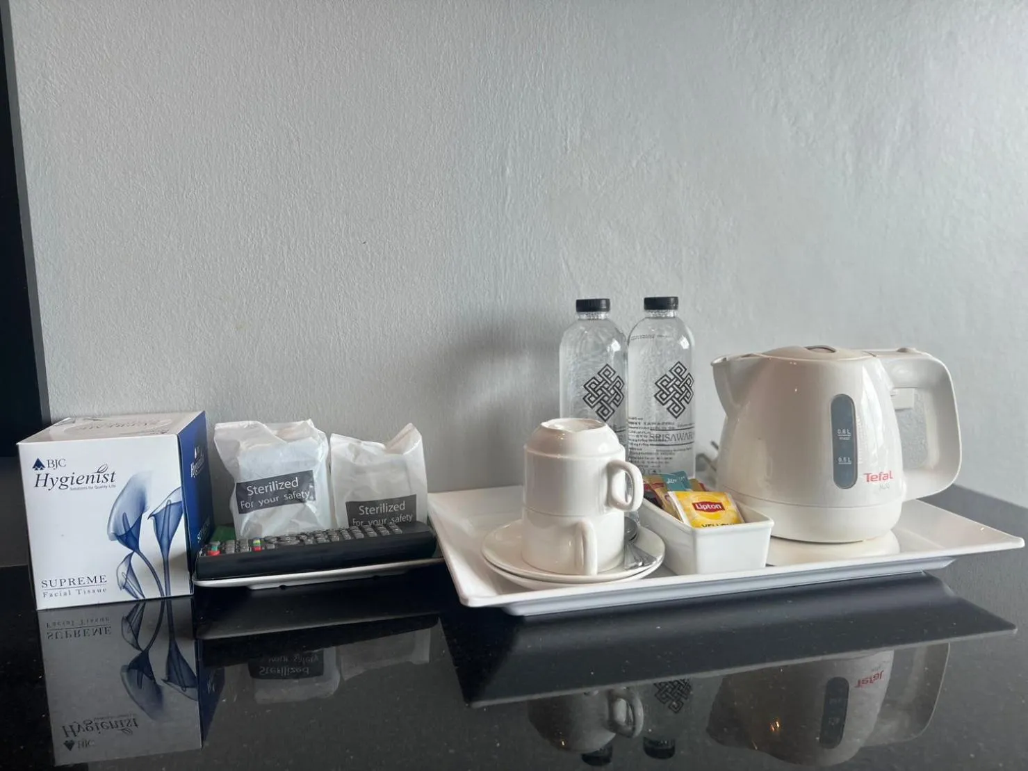 Coffee/tea facilities in Srisawara Casa Hotel