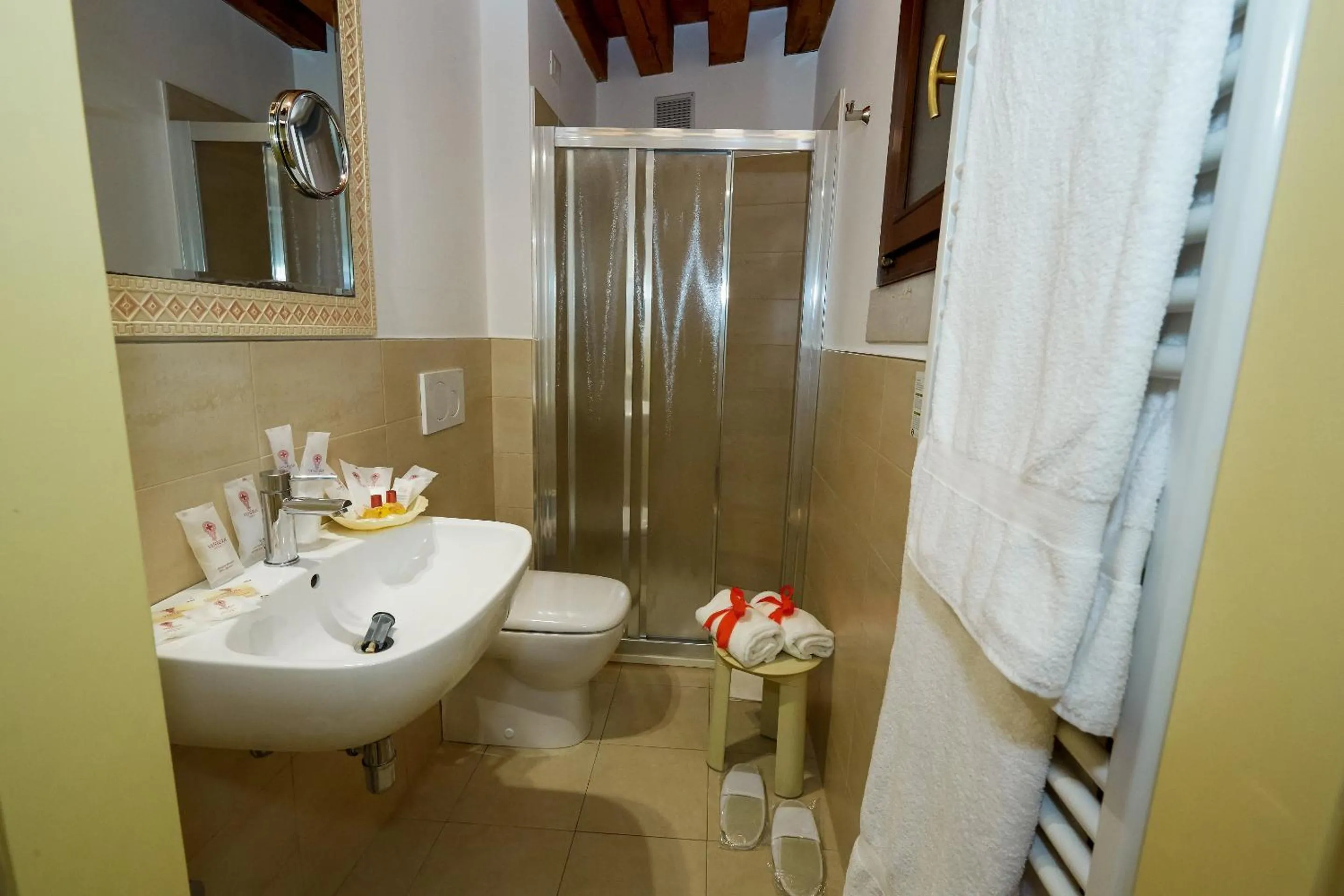Bathroom in Hotel Riviera dei Dogi