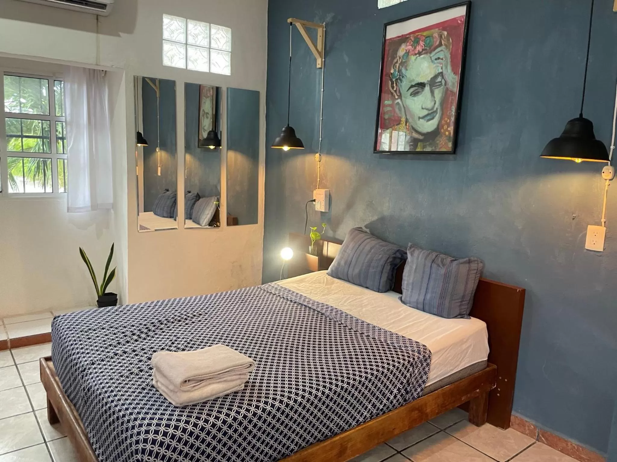 Photo of the whole room, Bed in Anana Coliving