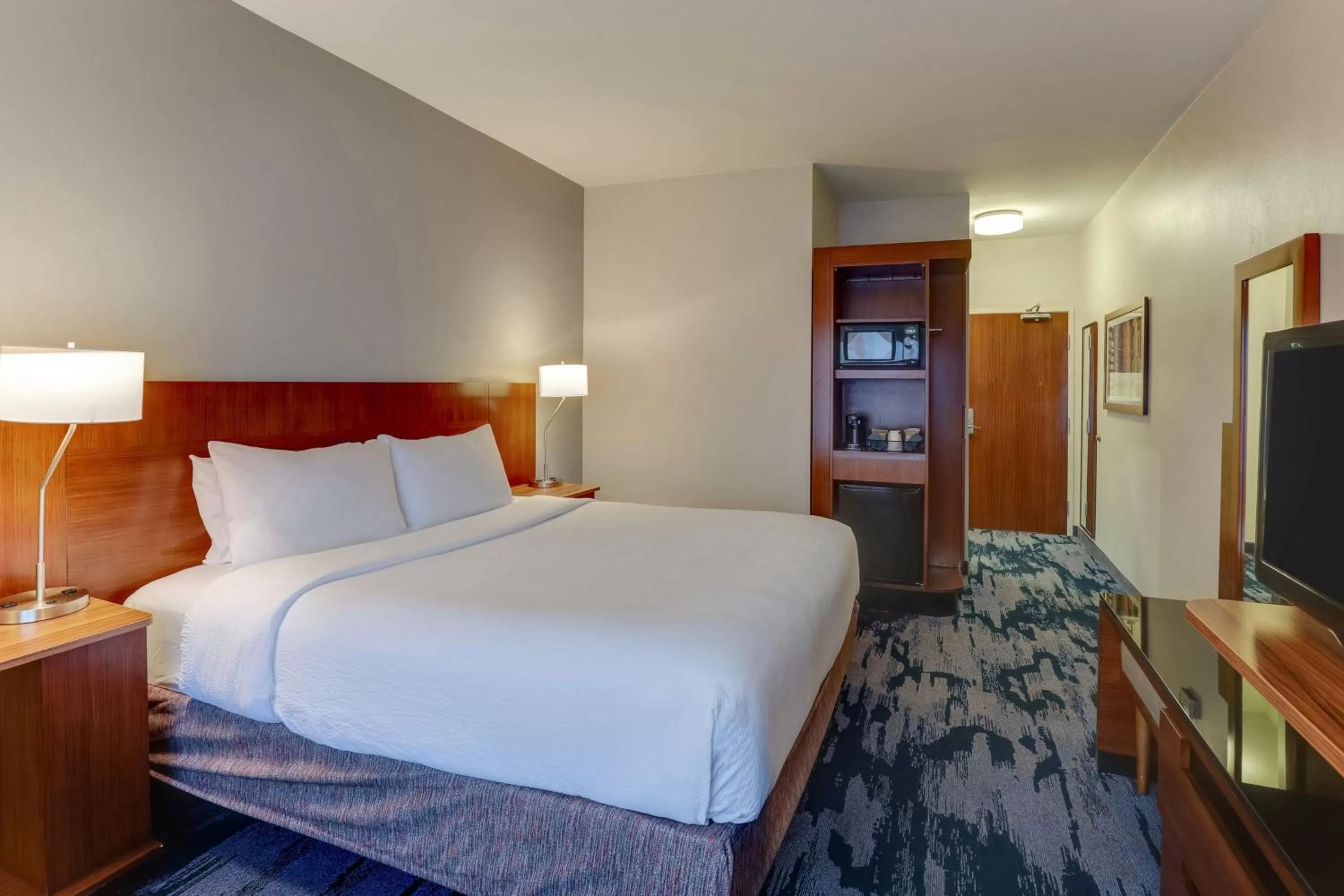 Photo of the whole room, Bed in Fairfield Inn & Suites by Marriott Fort Worth I-30 West Near NAS JRB