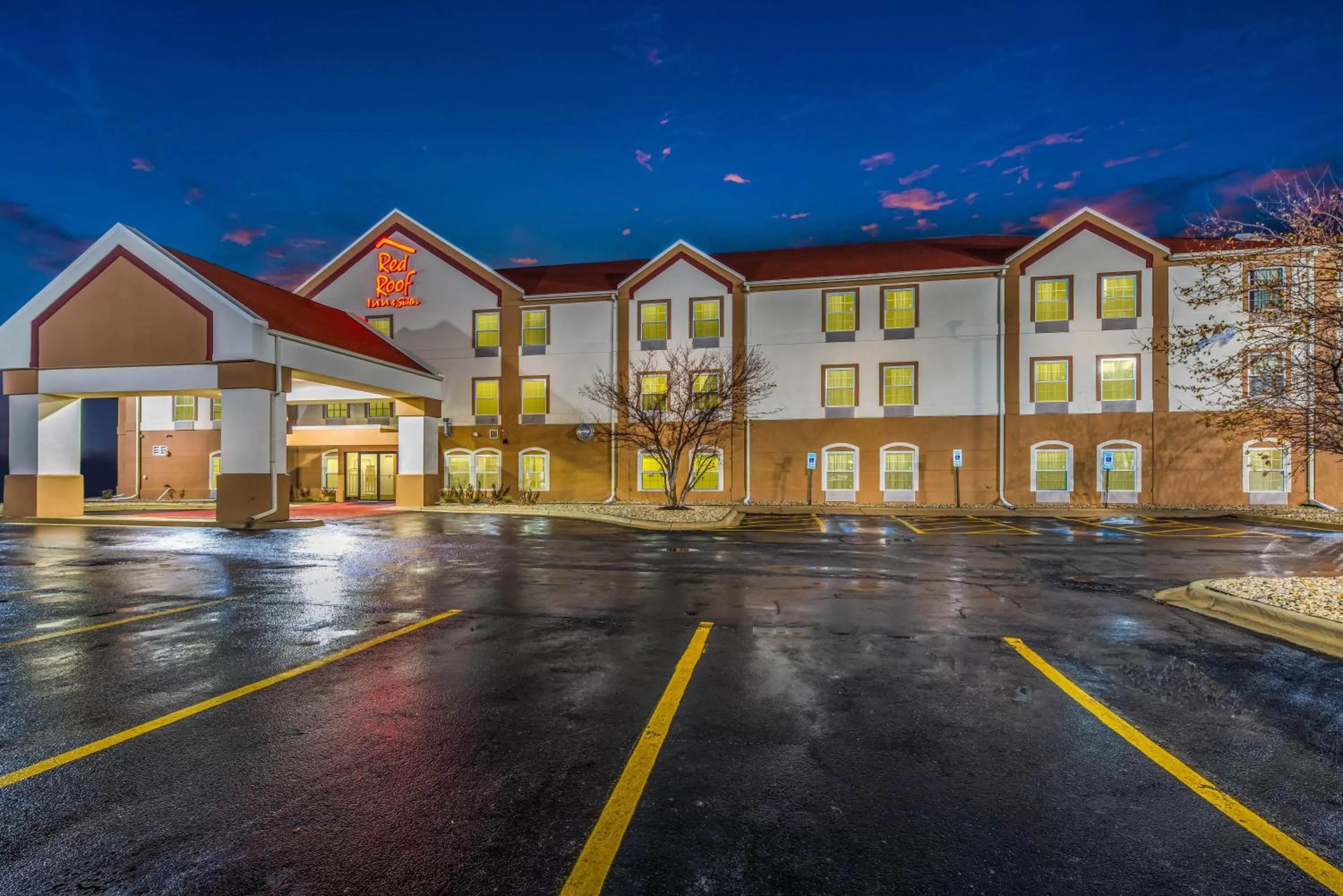 Property building in Red Roof Inn & Suites Monee