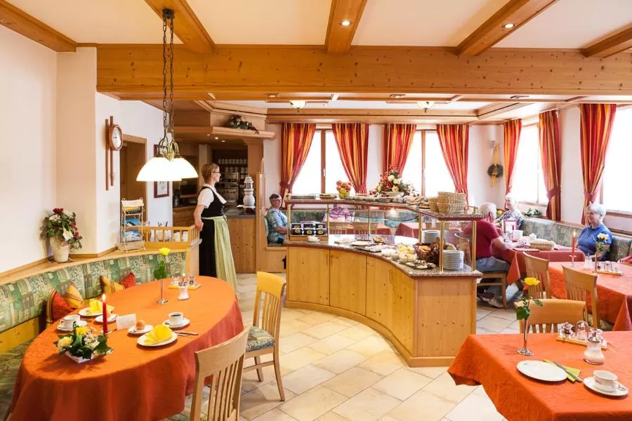 Restaurant/places to eat in Genusshotel Hohenbogen
