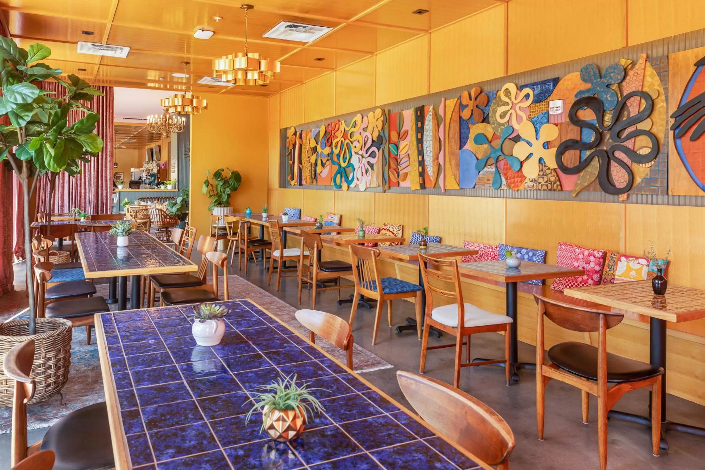 Restaurant/places to eat in East Austin Hotel