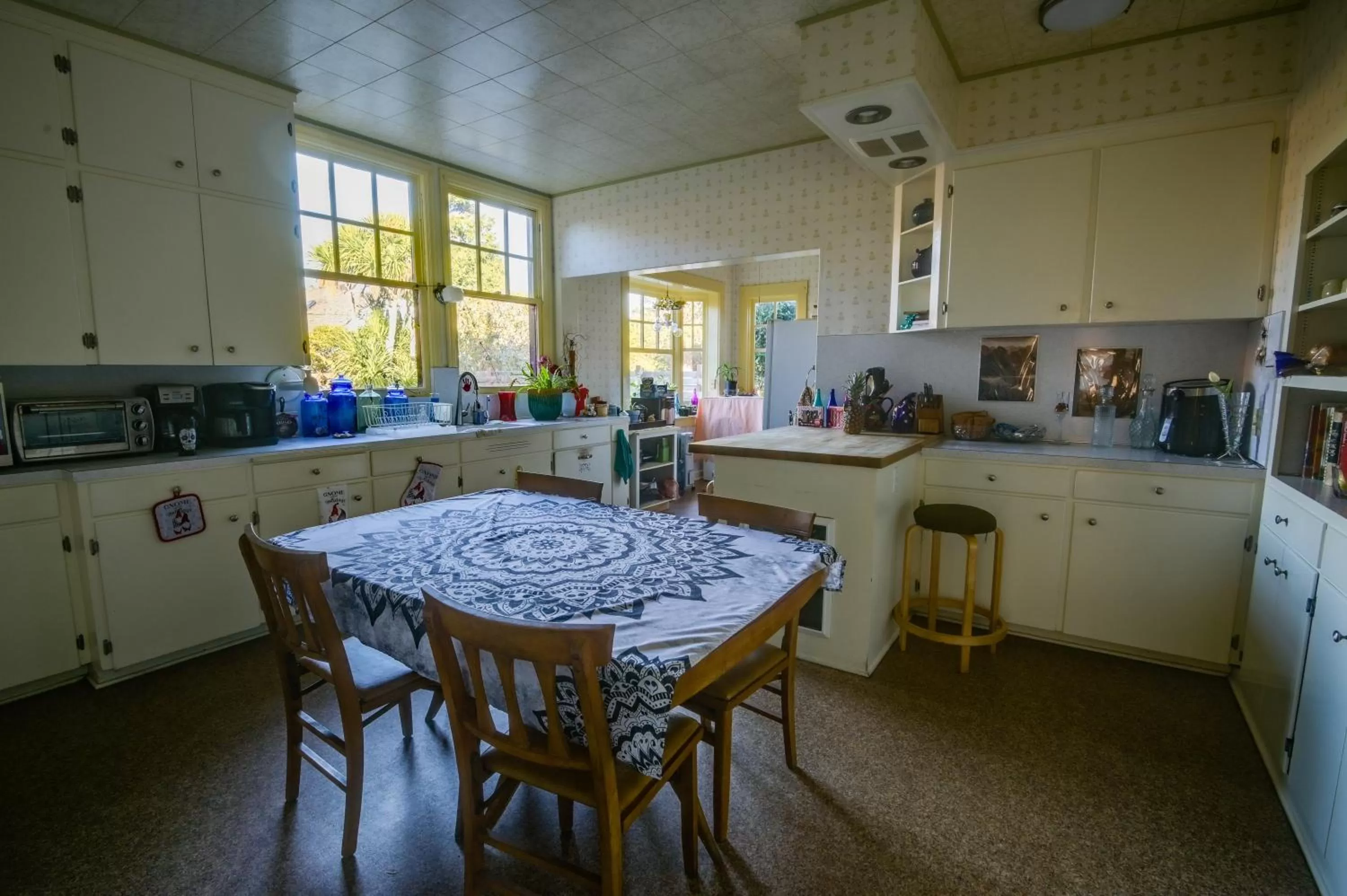 Kitchen or kitchenette in The Captains Quarters