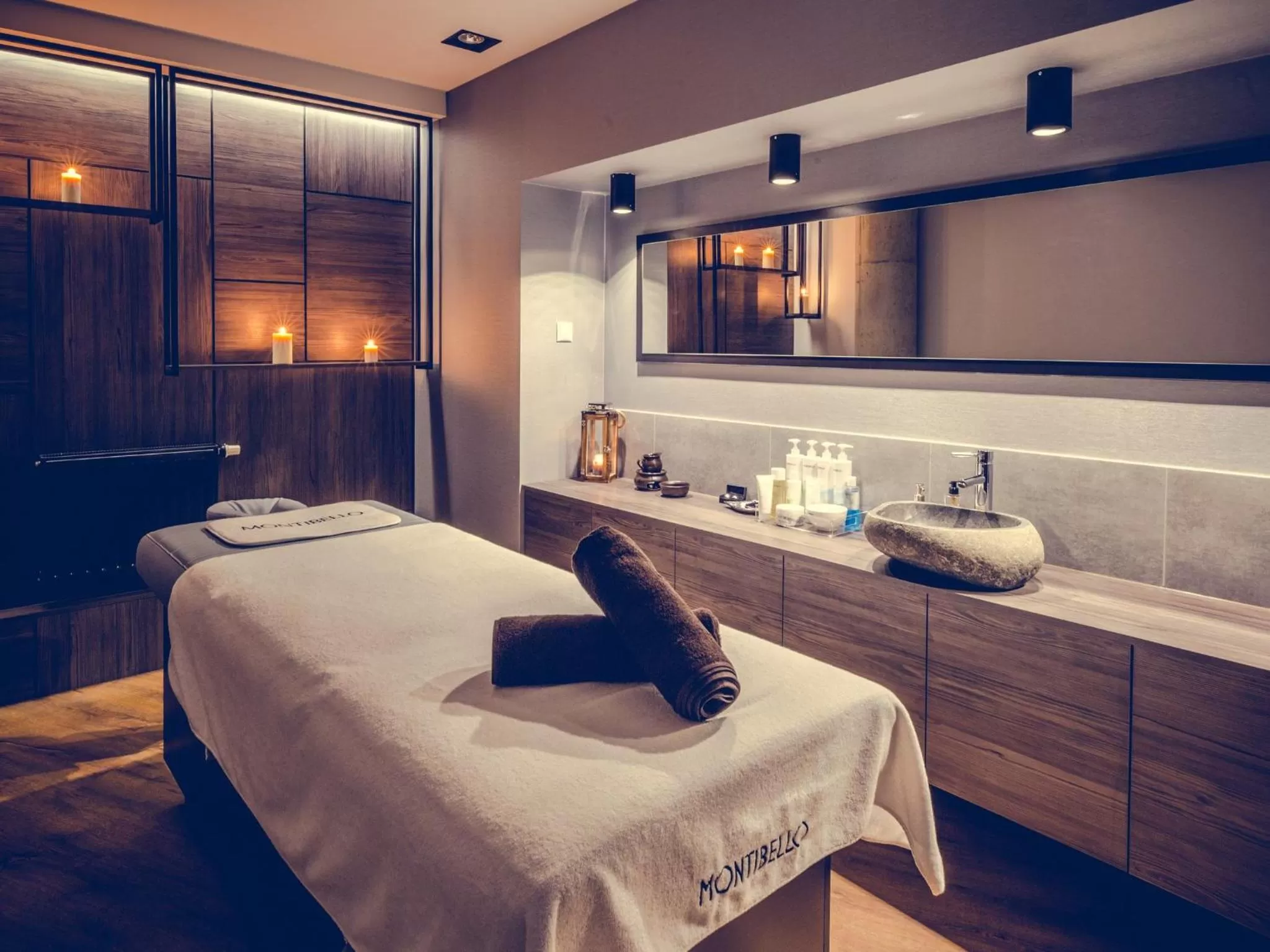 Massage, Bed in Lwowska 1