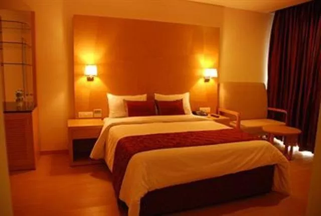 Bed in Hotel Claresta