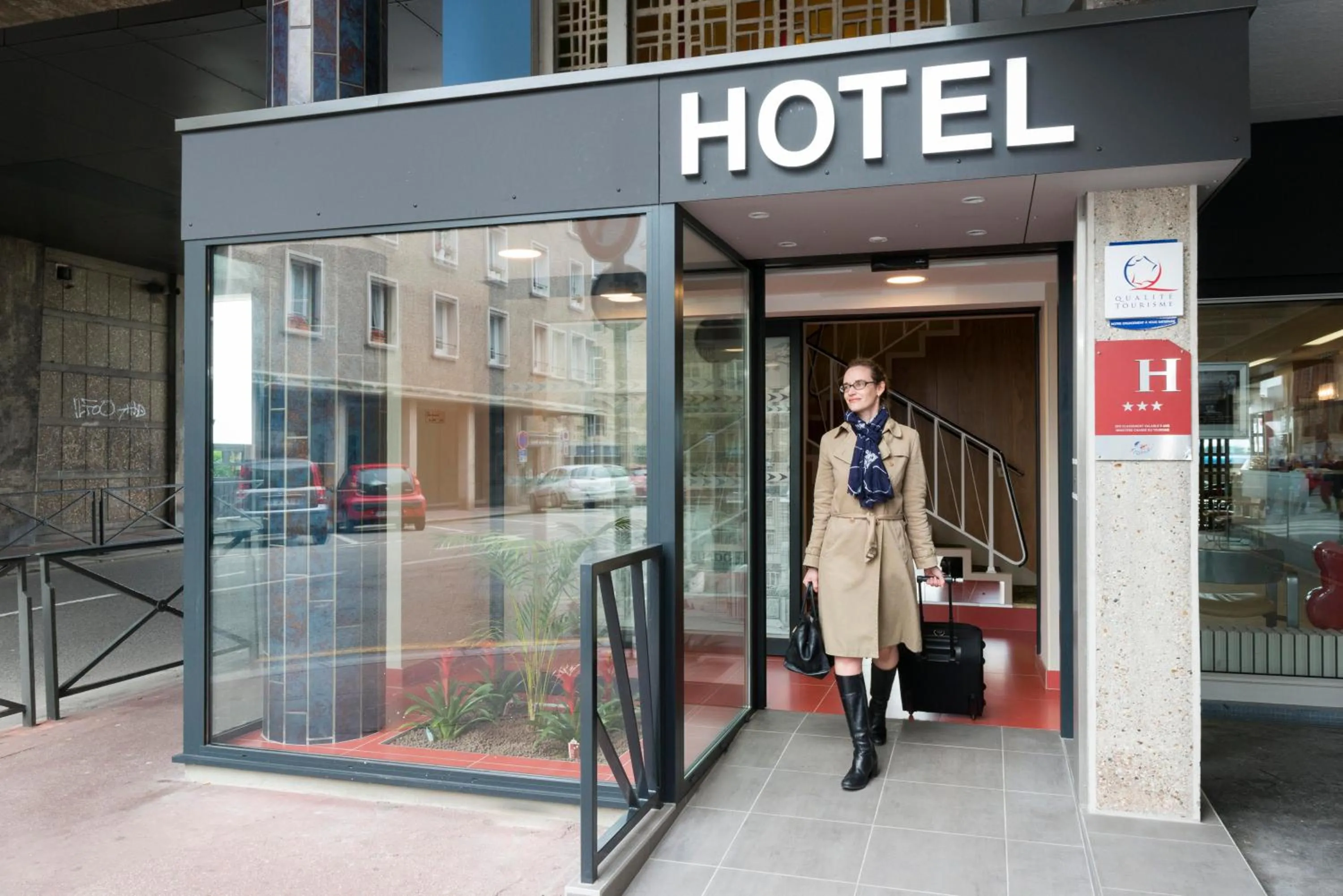 Facade/entrance in Hotel Aguado