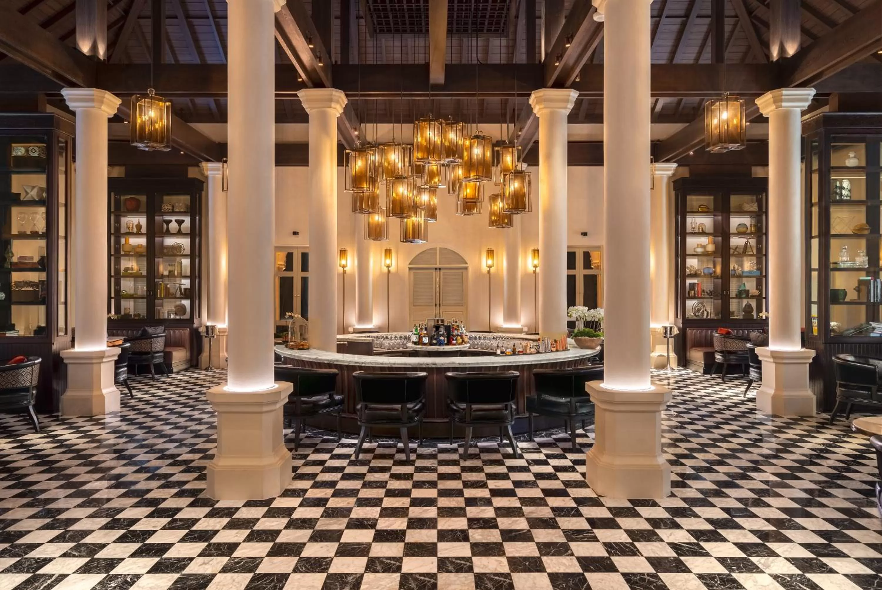 Lounge or bar in Hyatt Regency Phnom Penh