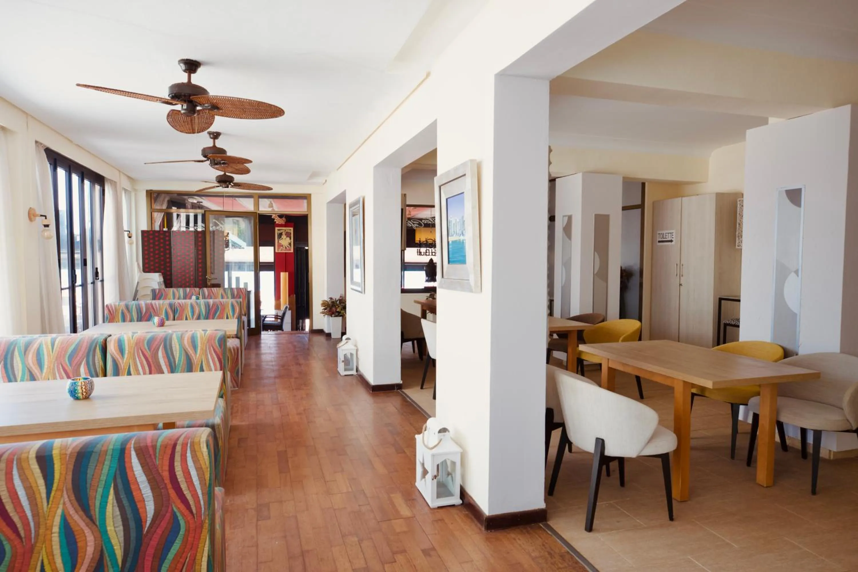 Seating area in JS Horitzó