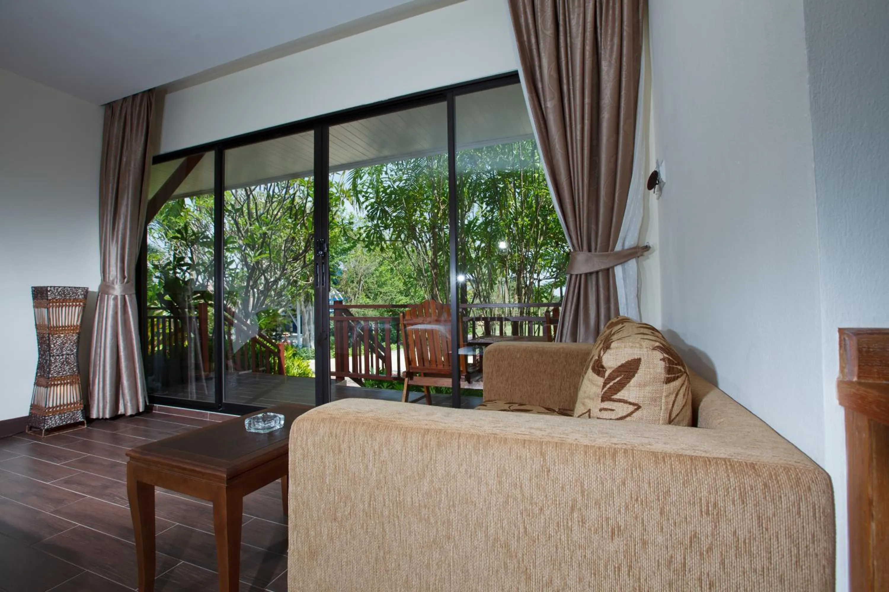 Photo of the whole room in Chawalun Resort