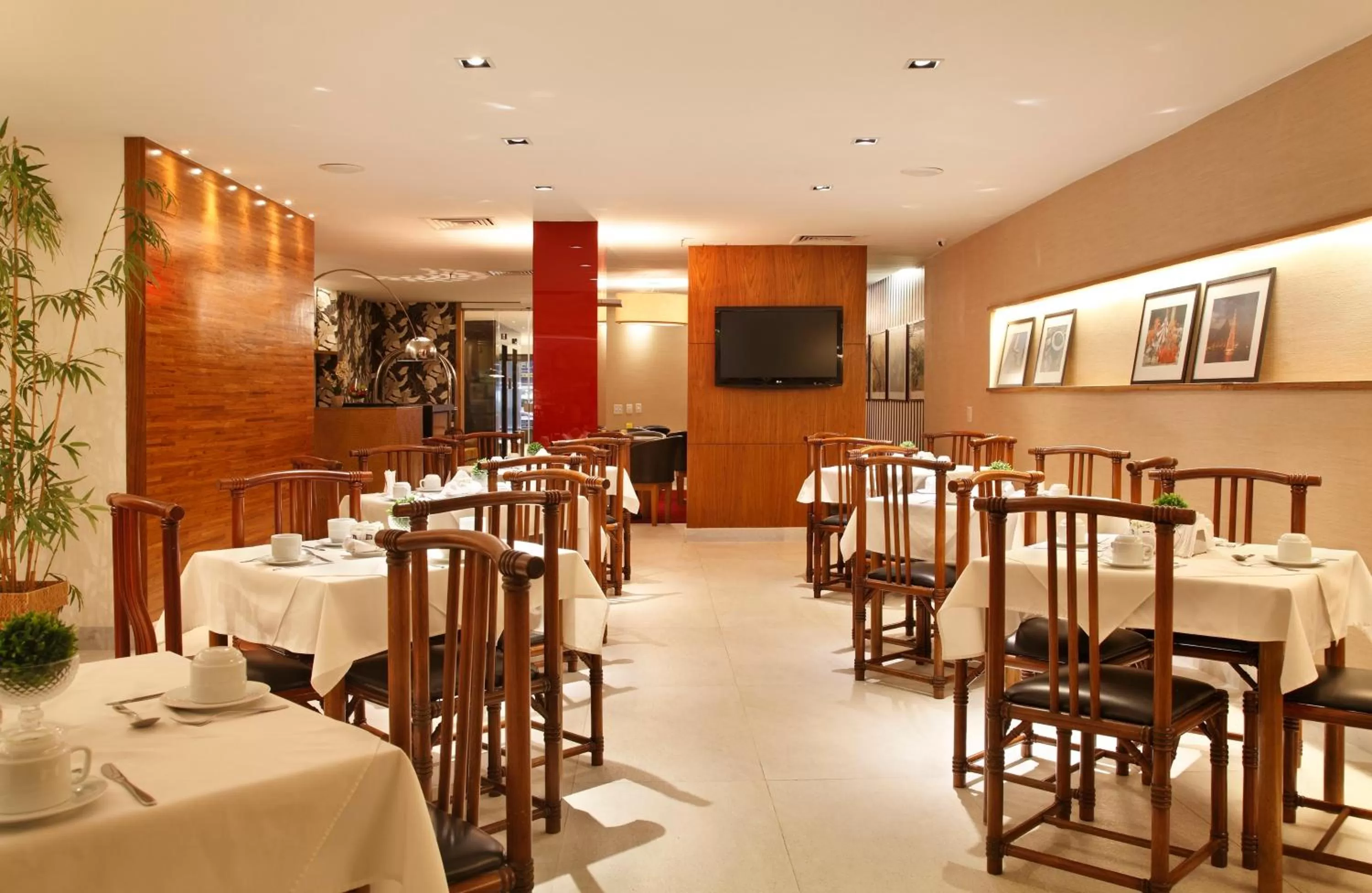 Restaurant/places to eat in Copa Sul Hotel