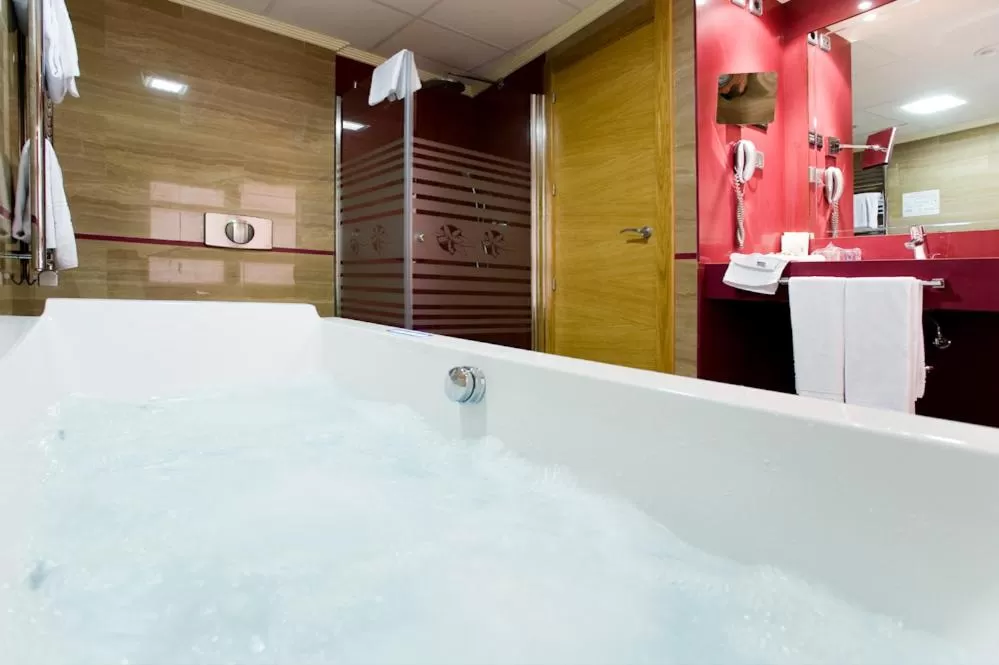 Hot Tub in Hotel El Churra