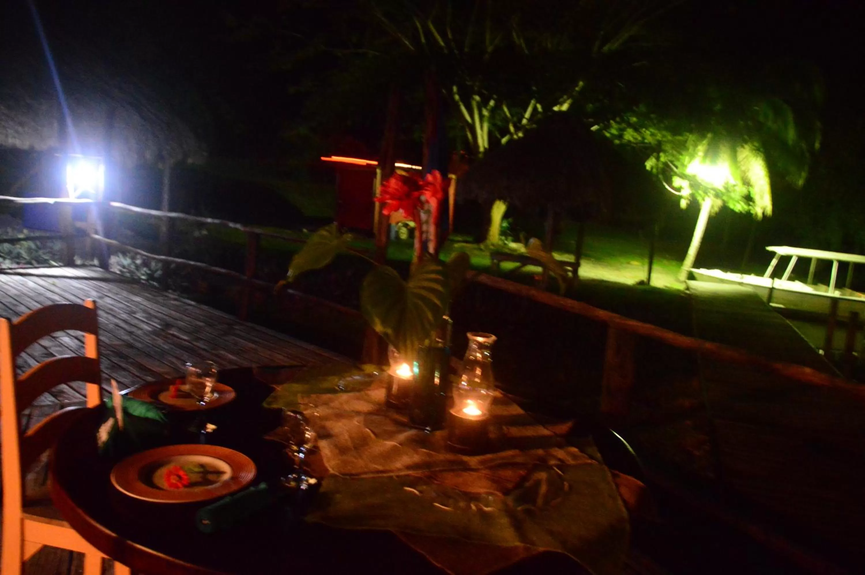 Food and drinks in Lamanai Hotel & Marina