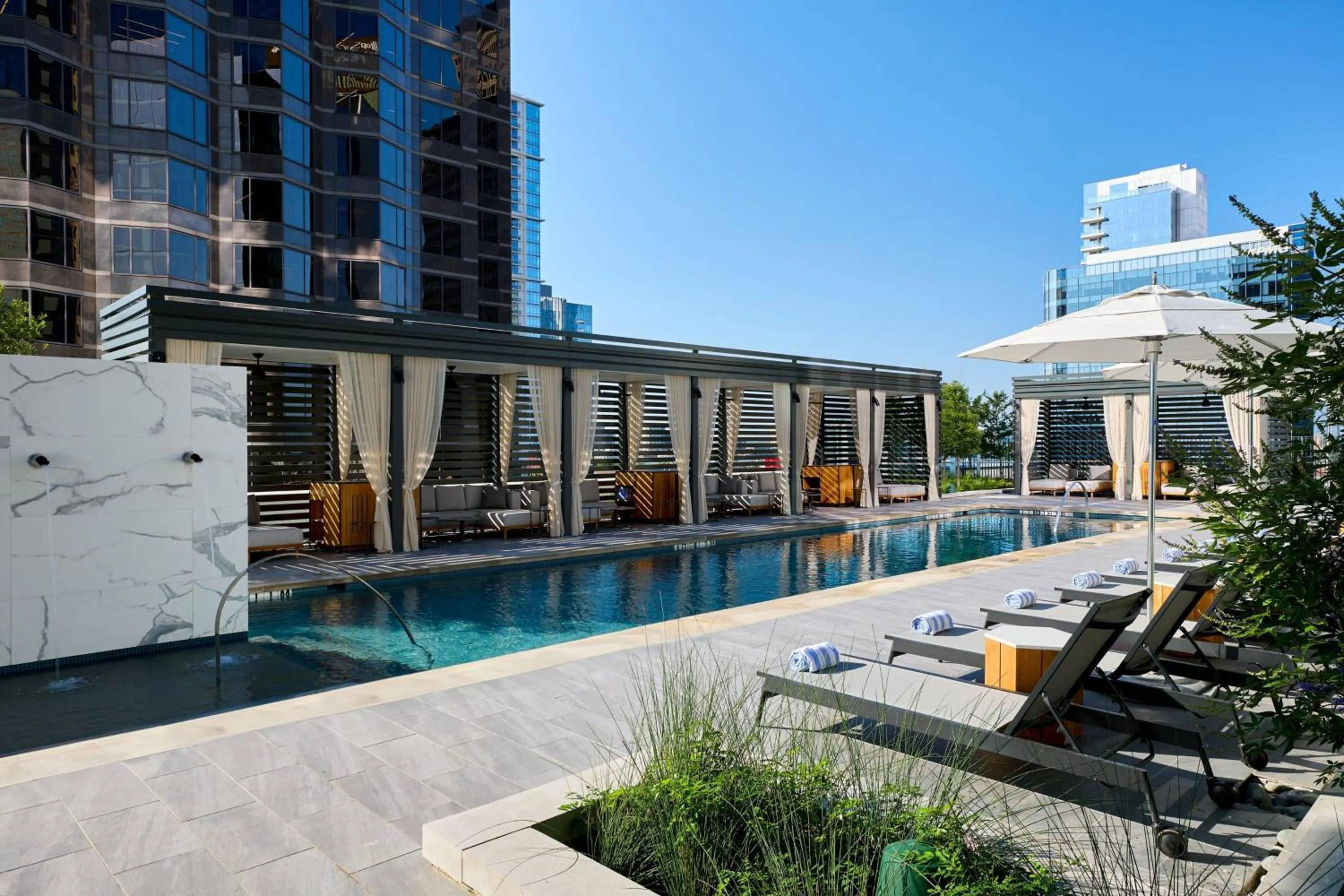 Swimming pool in JW Marriott Dallas Arts District