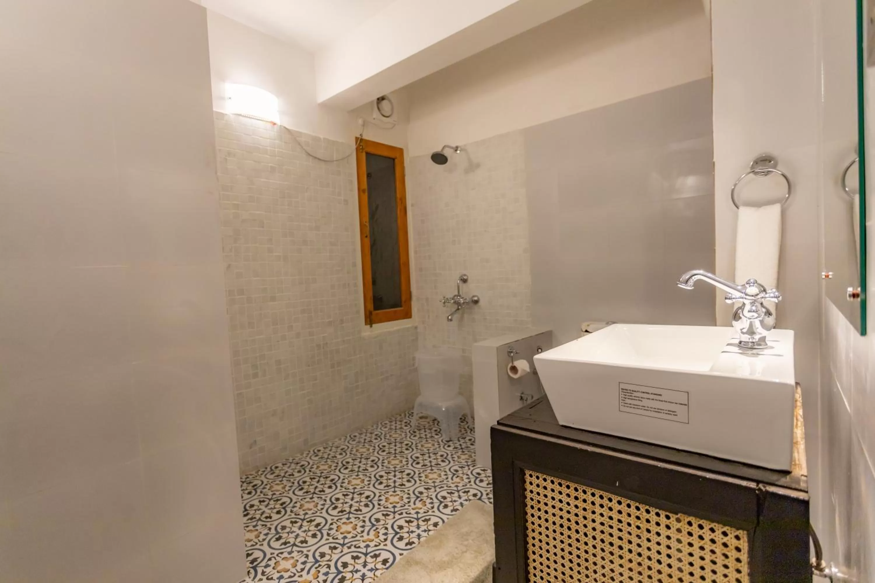 Bathroom in Seclude Shimla, Taraview