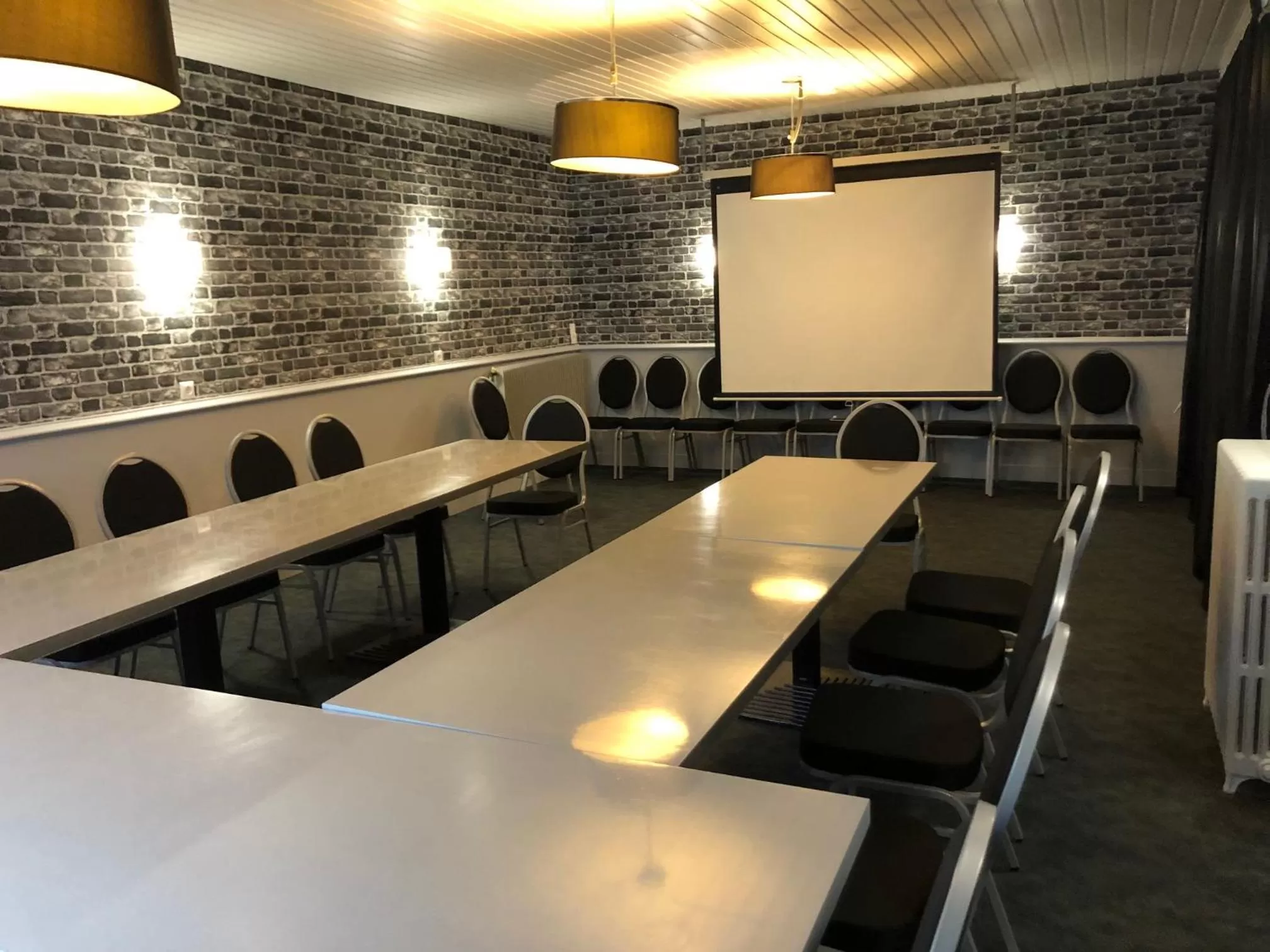 Breakfast in L' Annexe Beverl'inn appartement