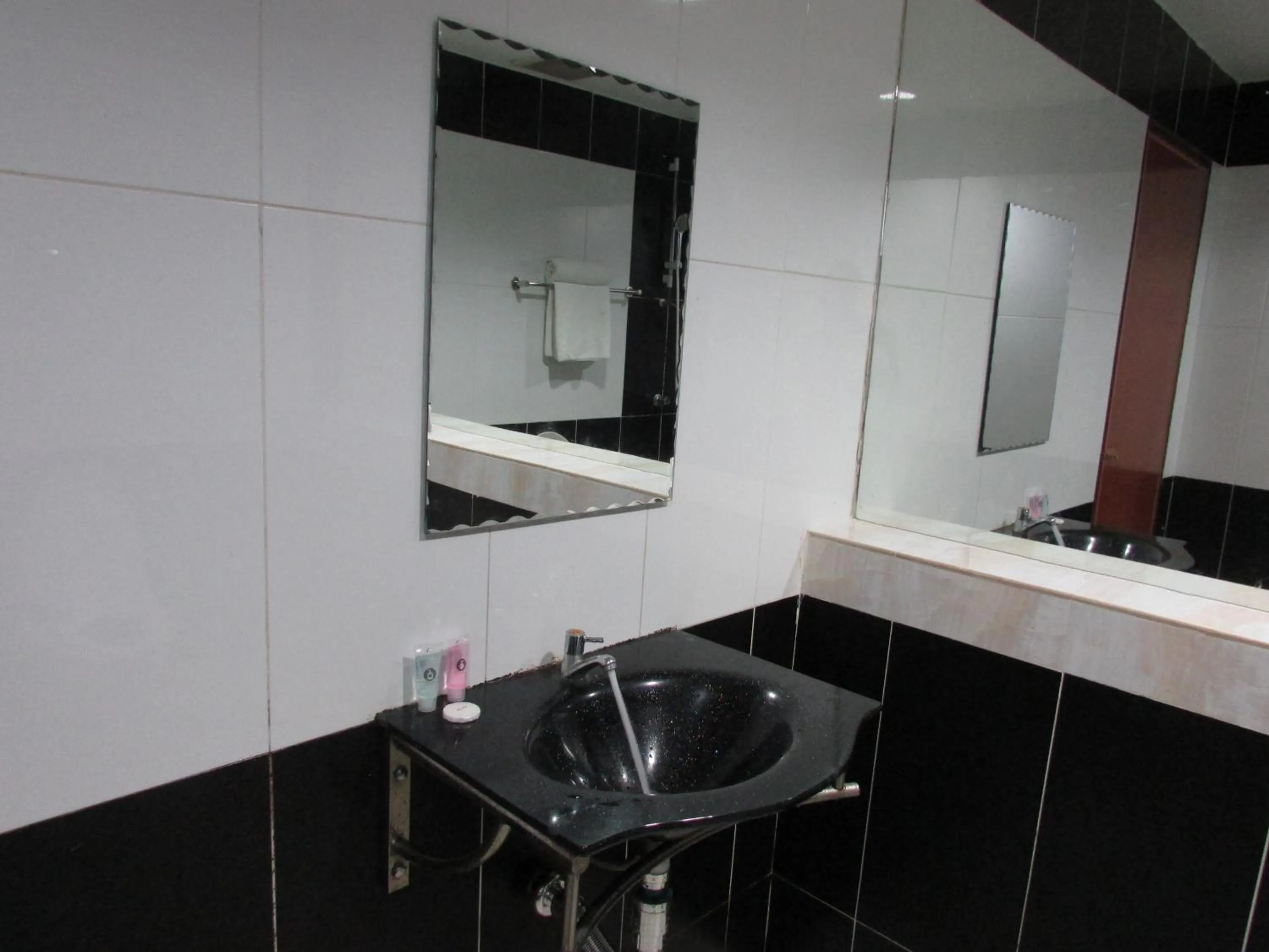 Bathroom in Safari Hotel