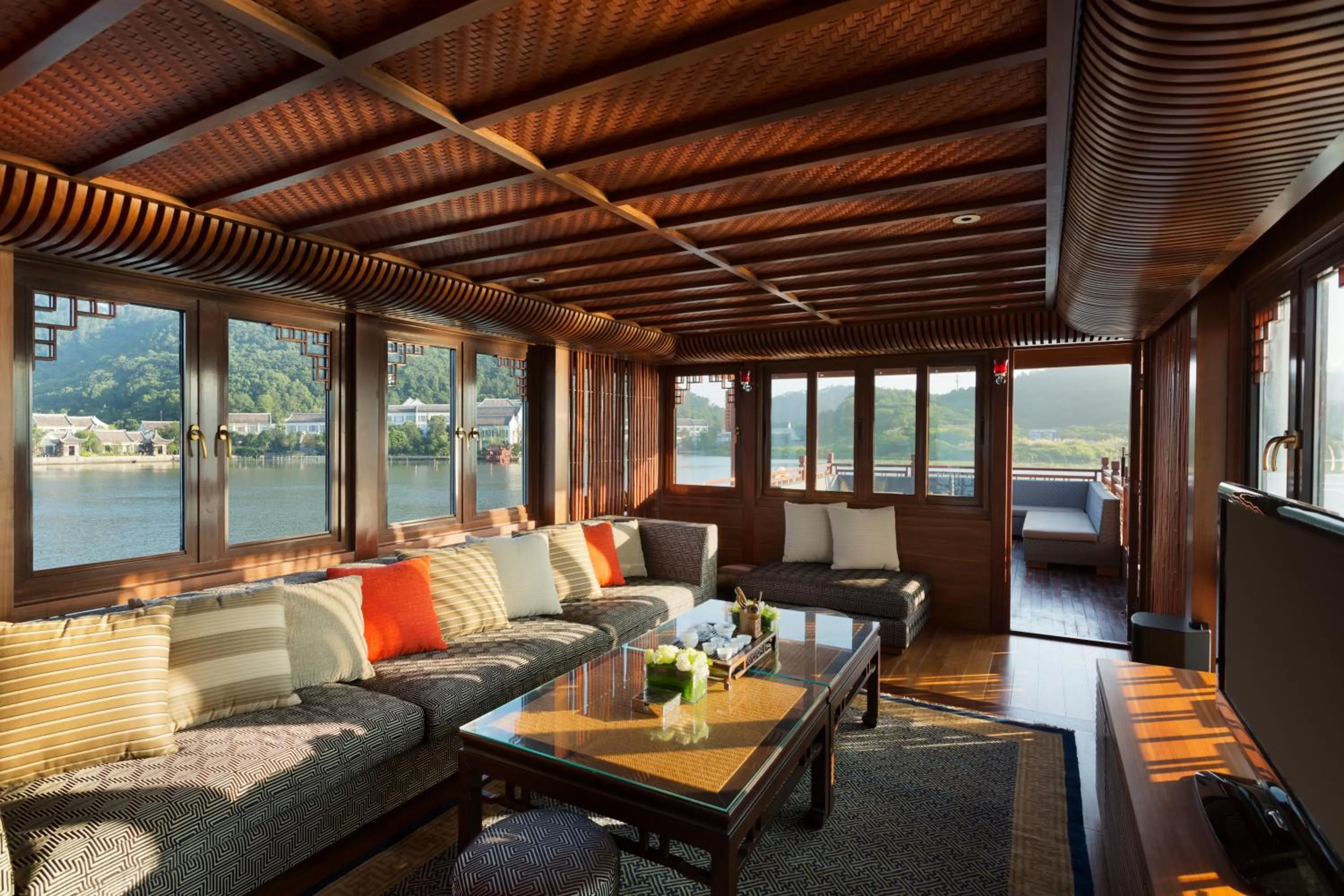 Restaurant/places to eat in Park Hyatt Ningbo Resort & Spa