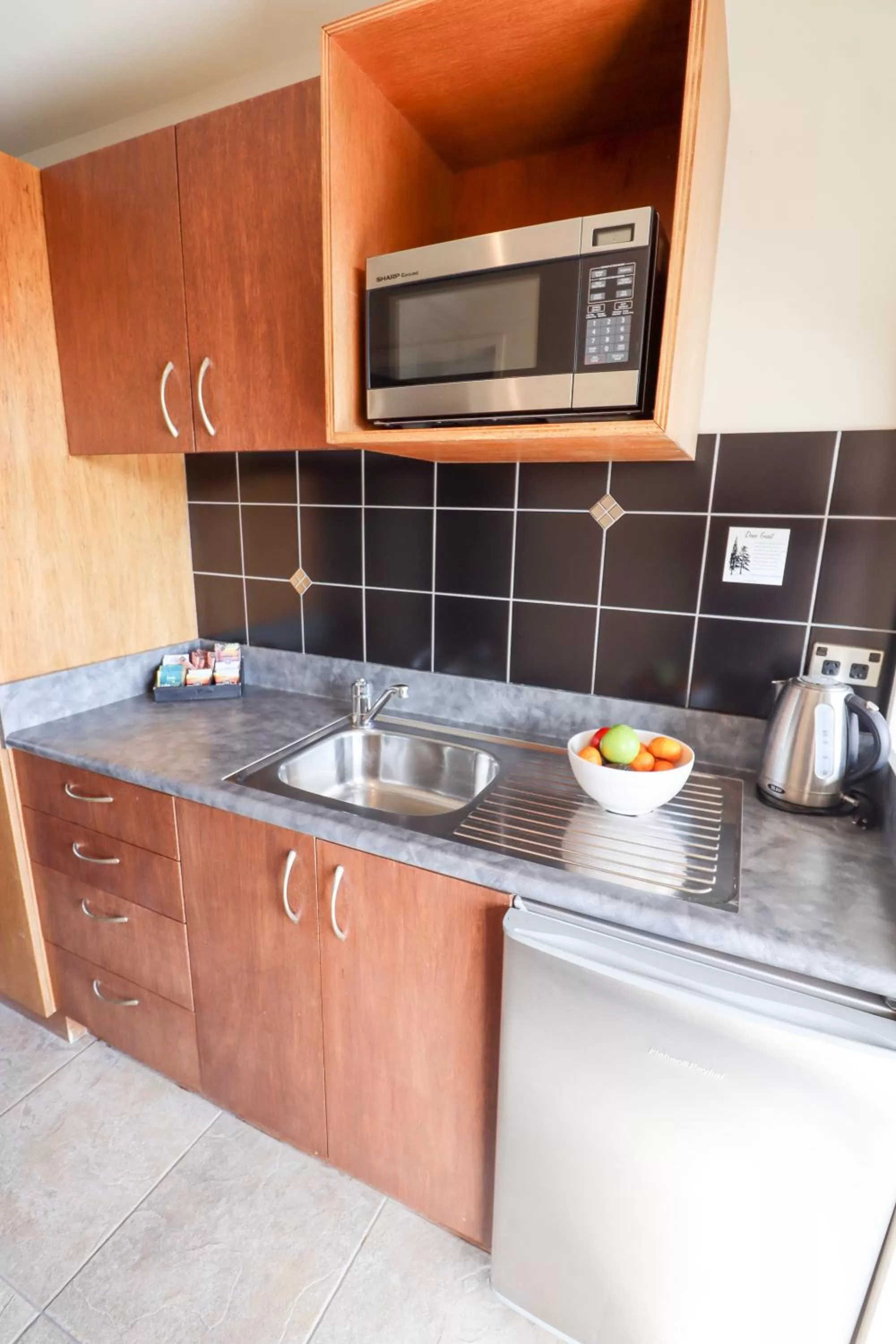 Kitchen or kitchenette in Coleraine Suites & Apartments
