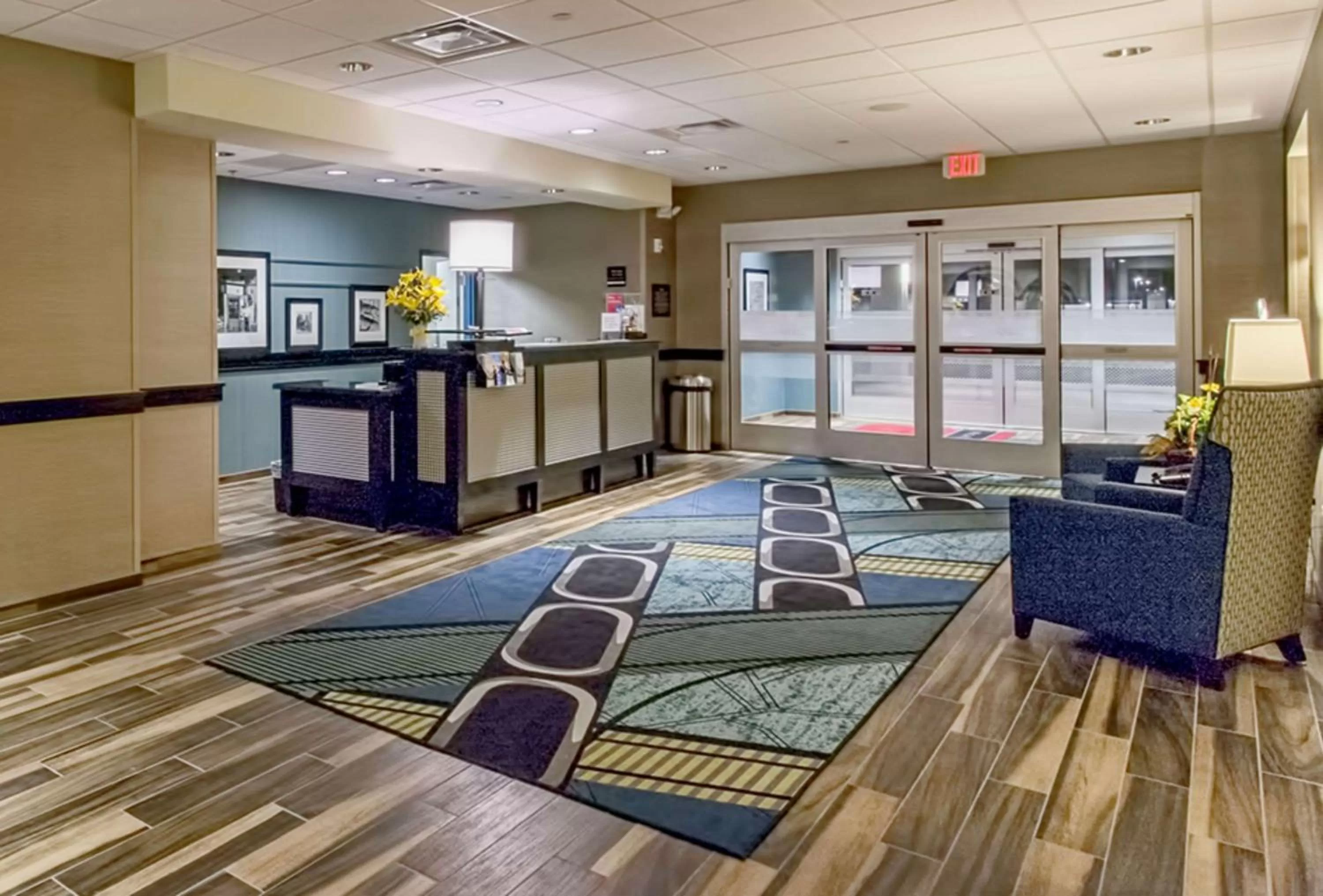 Lobby or reception in Hampton Inn Hibbing