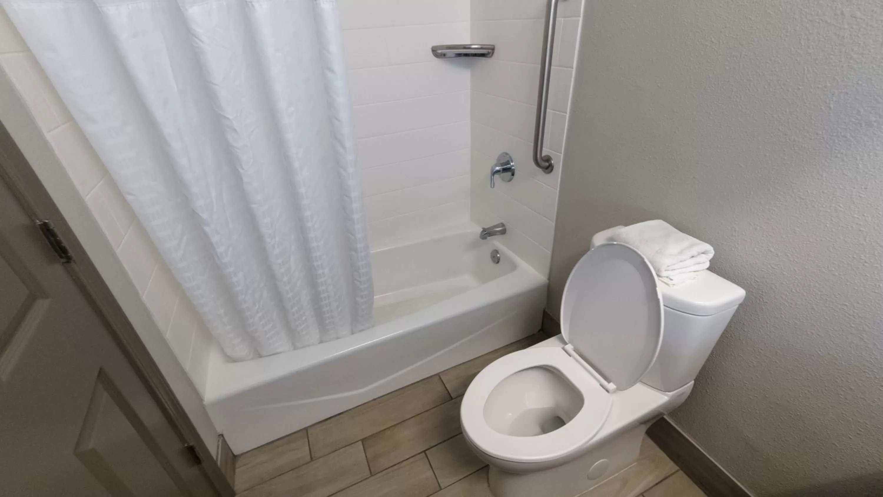 Bathroom in Super 8 by Wyndham Santa Cruz Beach