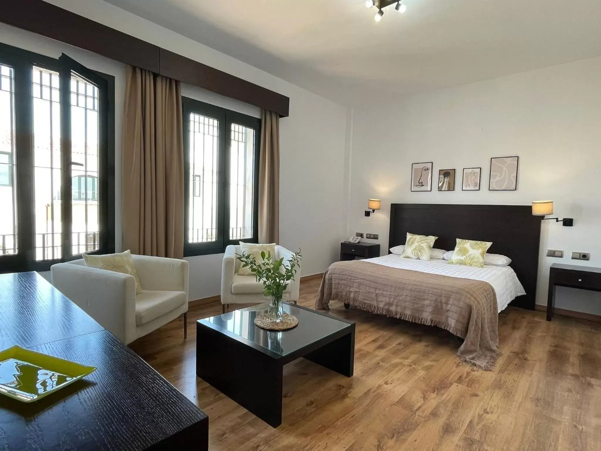 Double Room in Hotel Cuatro Vientos Double Room in Hotel Cuatro Vientos