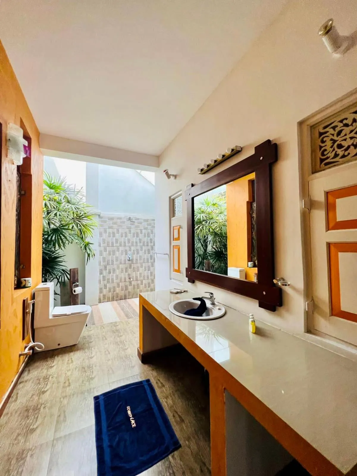 Bathroom in Gomez Place