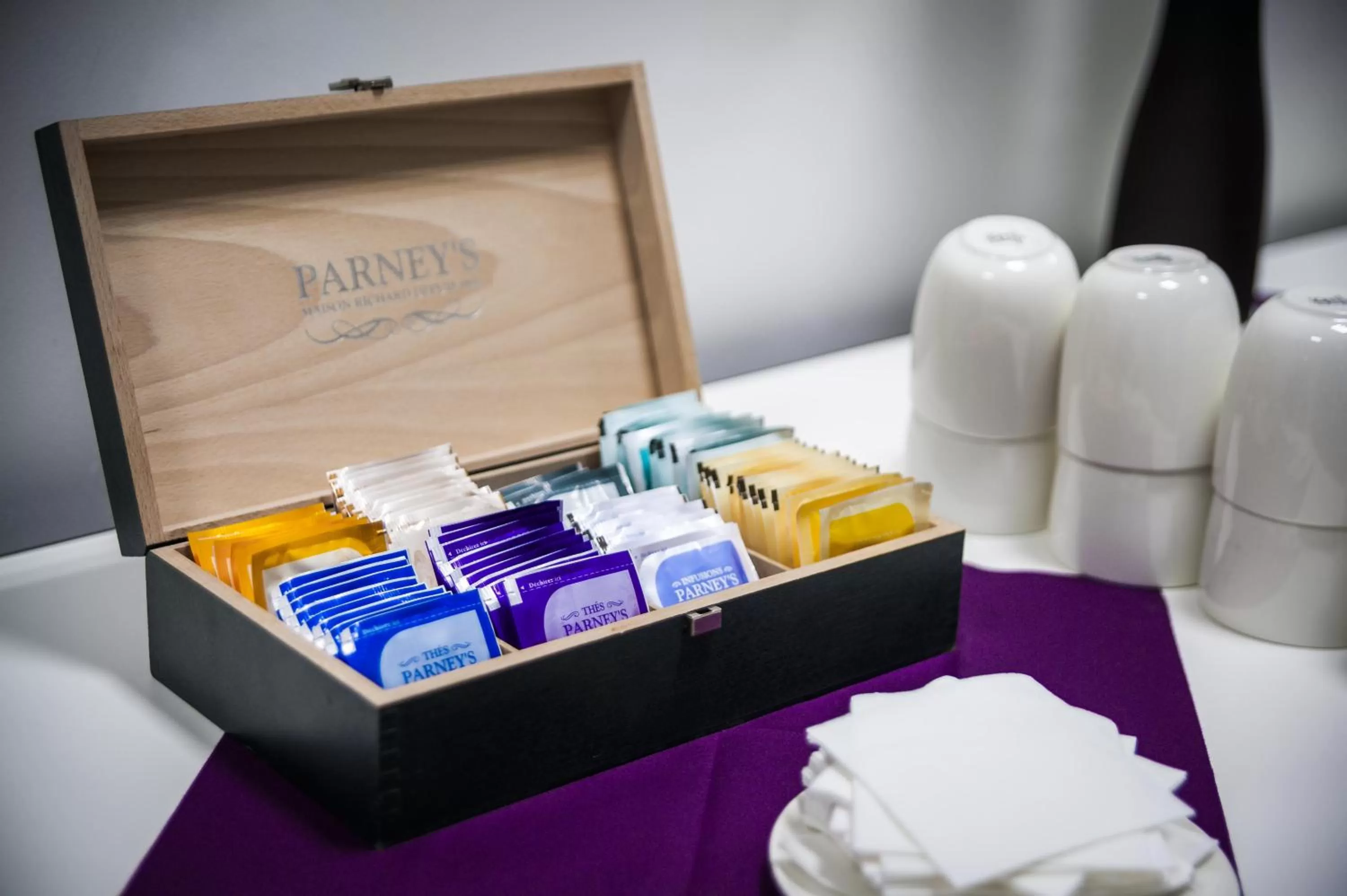 Food in Best Western Plus Paris Velizy