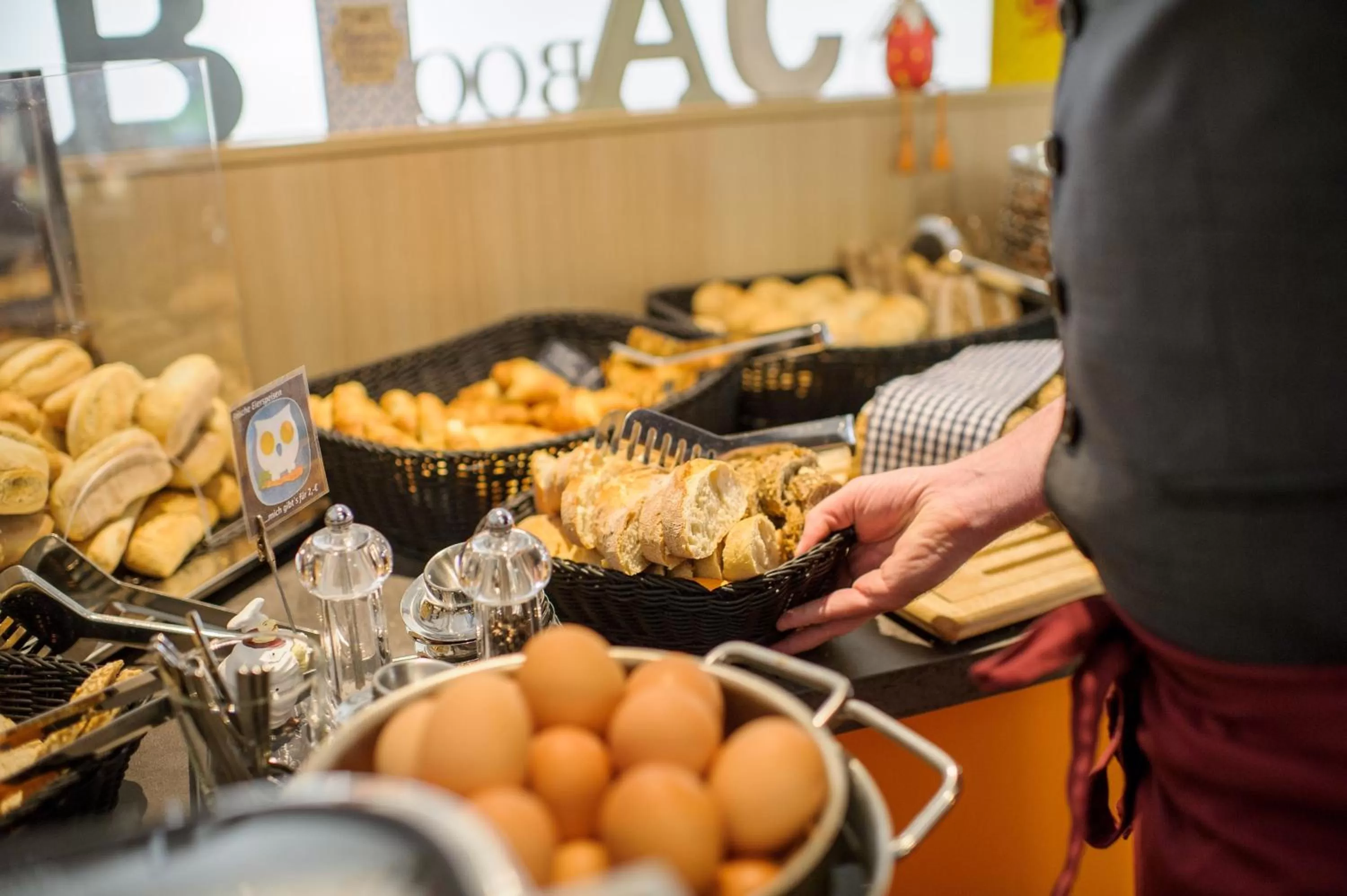 Breakfast in Book Hotel Leipzig