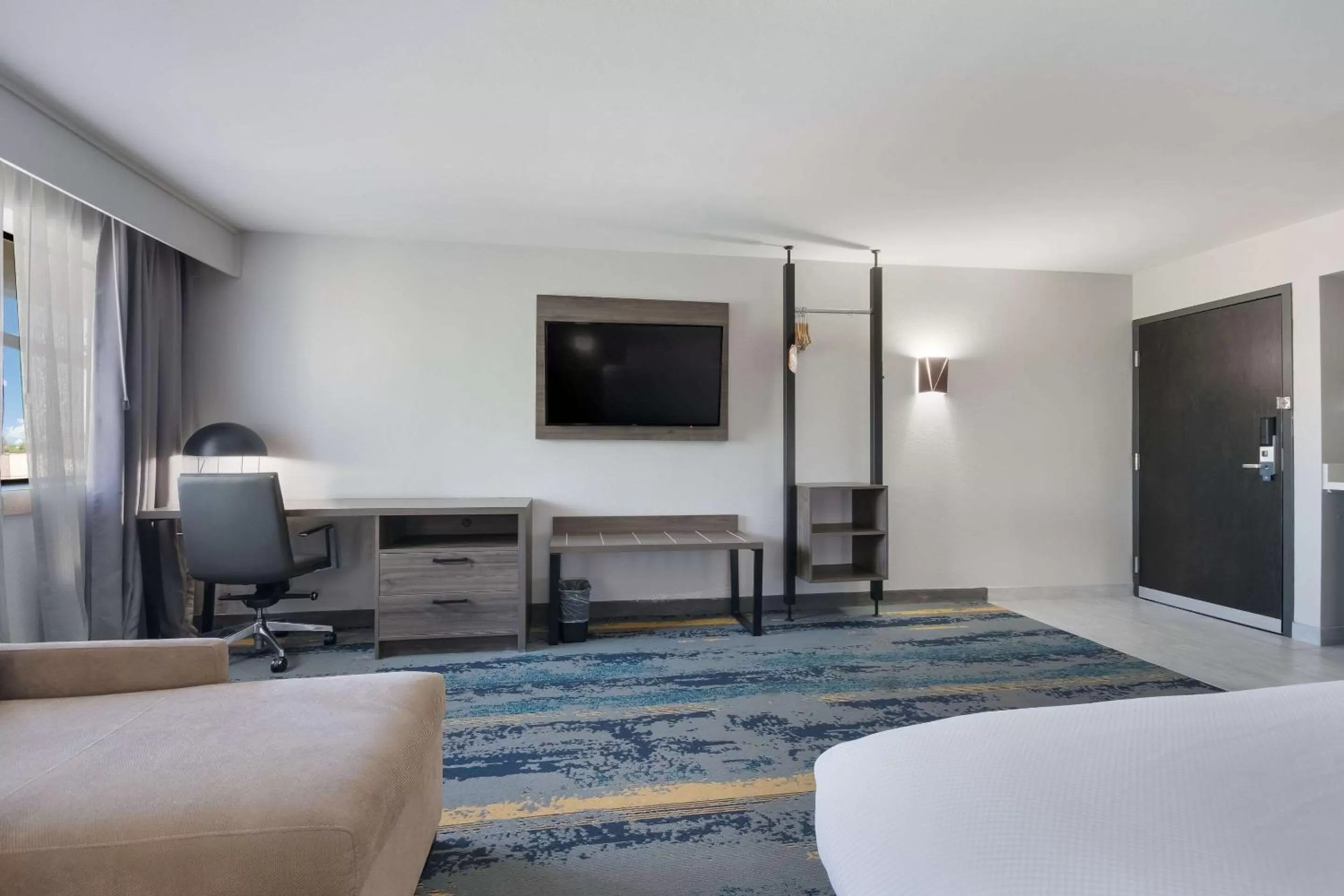 Bedroom in Clarion Pointe OKC Airport